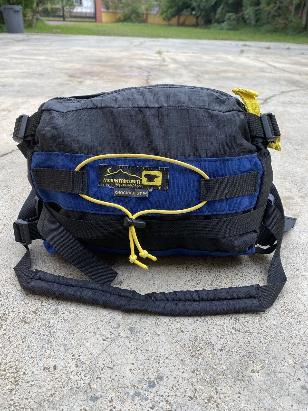 American Apparel Vintage MOUNTAINSMITH 2in1 Shoulder and Waist Bag USA Brand Size ONE SIZE - 12 Thumbnail