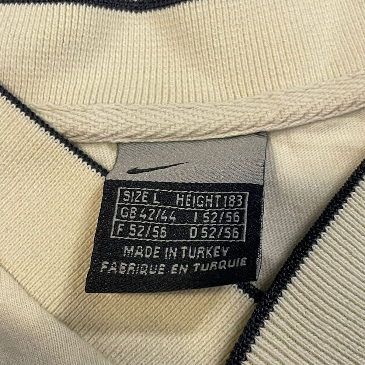 Nike × Vintage Nike tee T-shirt in beige central swoosh Size US L / EU 52-54 / 3 - 7 Thumbnail