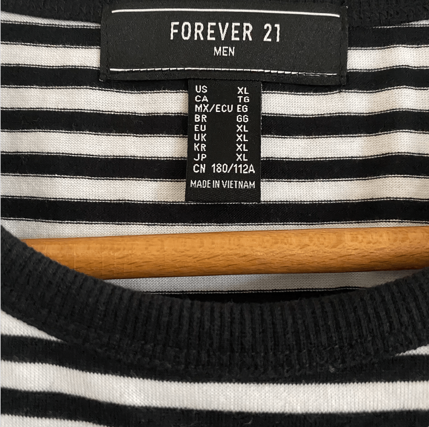 Forever 21 NEW Men's Black and White Striped Pug T-Shirt Size US XL / EU 56 / 4 - 4 Thumbnail
