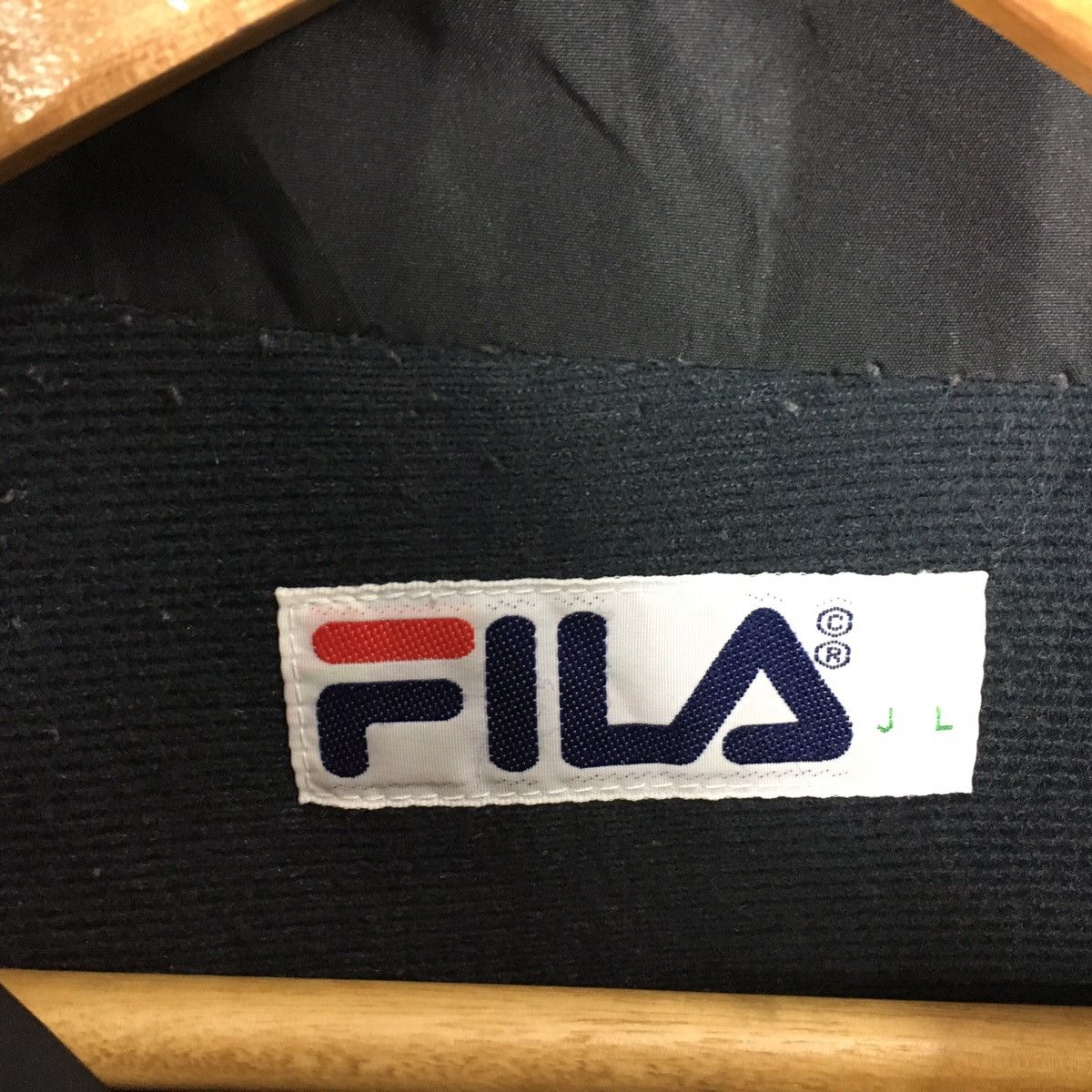 Fila Vintage FILA Big Logo Embroidered Windbreaker Streetwear Size US XL / EU 56 / 4 - 5 Thumbnail
