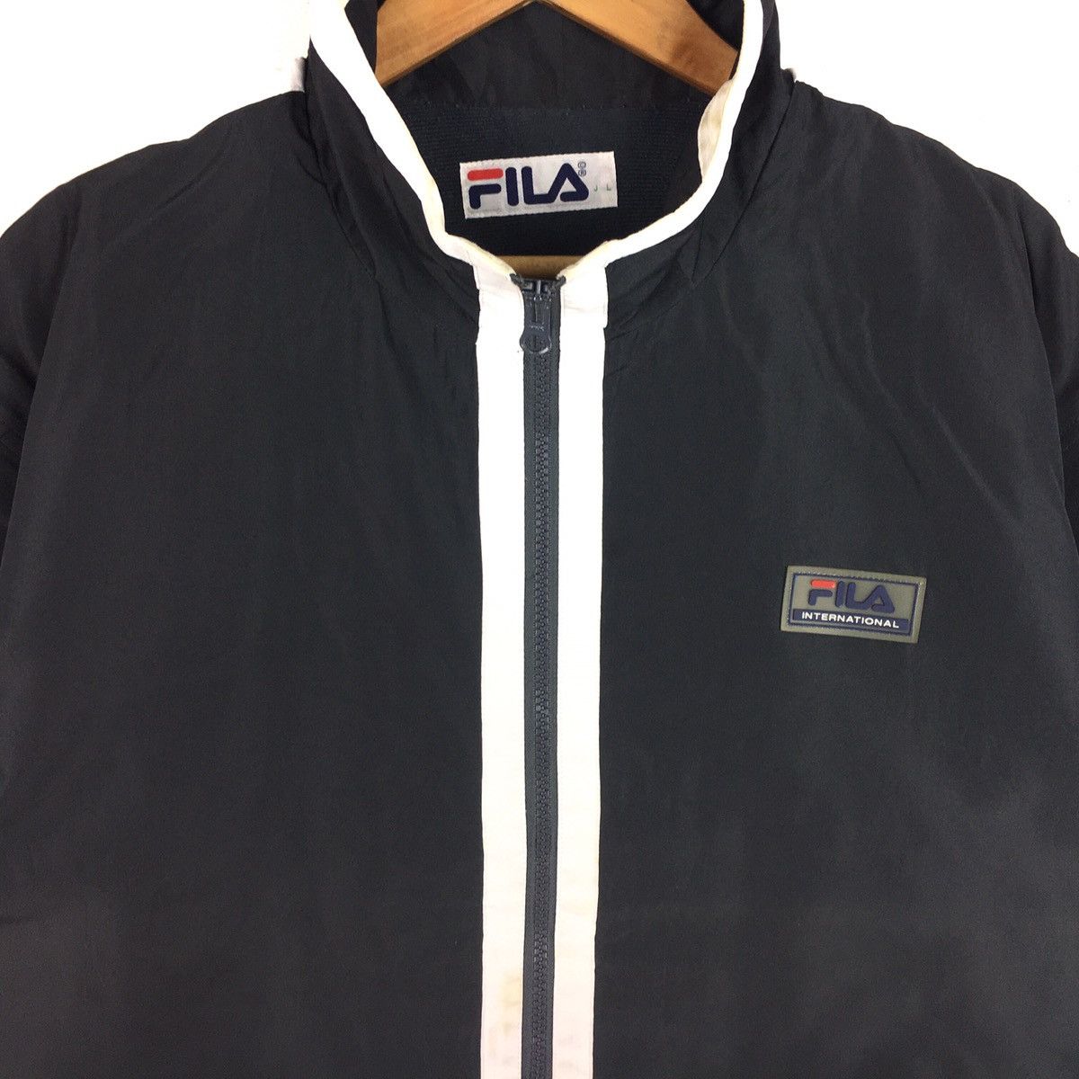 Fila Vintage FILA Big Logo Embroidered Windbreaker Streetwear Size US XL / EU 56 / 4 - 4 Thumbnail