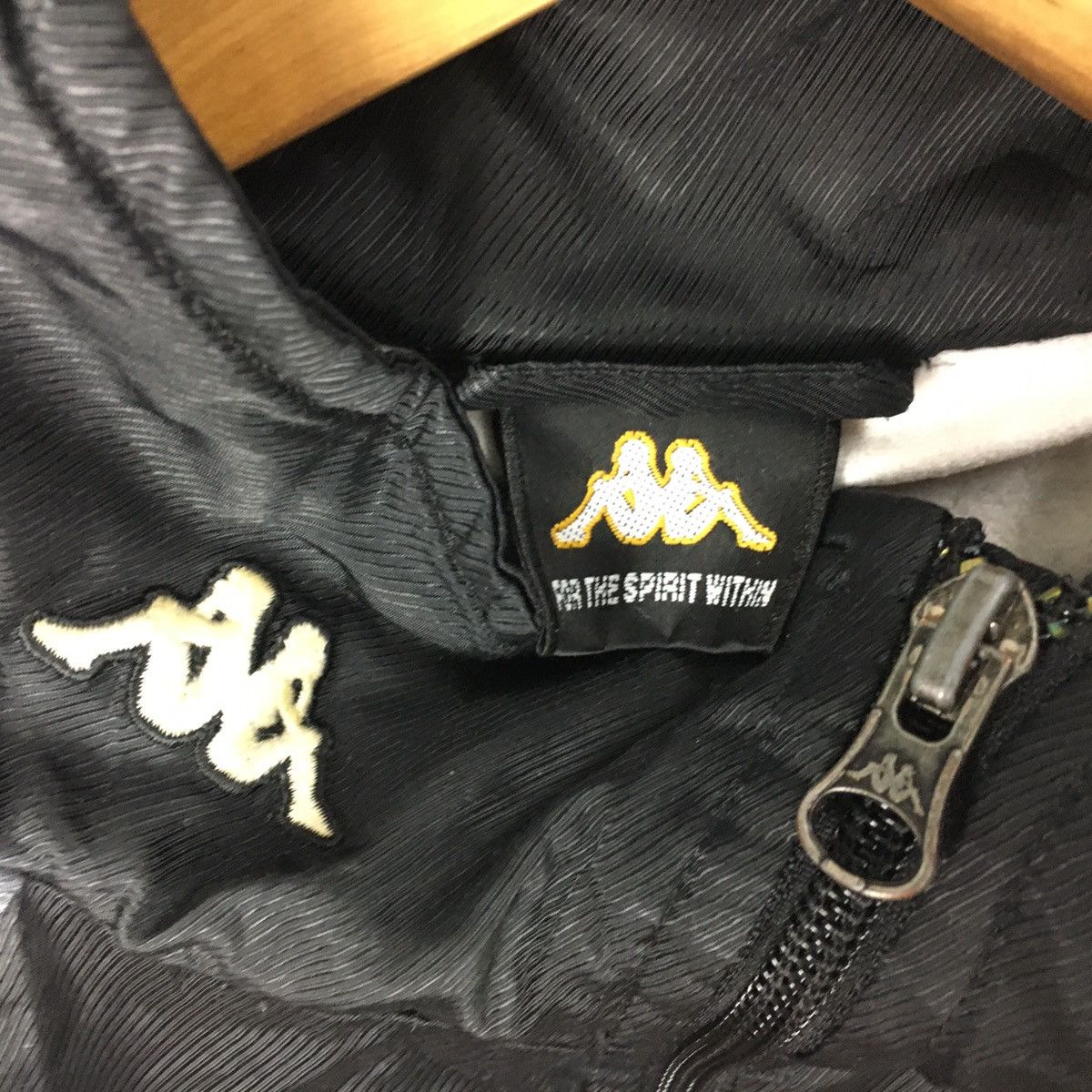 Kappa Vintage Kappa Windbreaker Big Logo Side Tape Streetwear Size US M / EU 48-50 / 2 - 4 Thumbnail