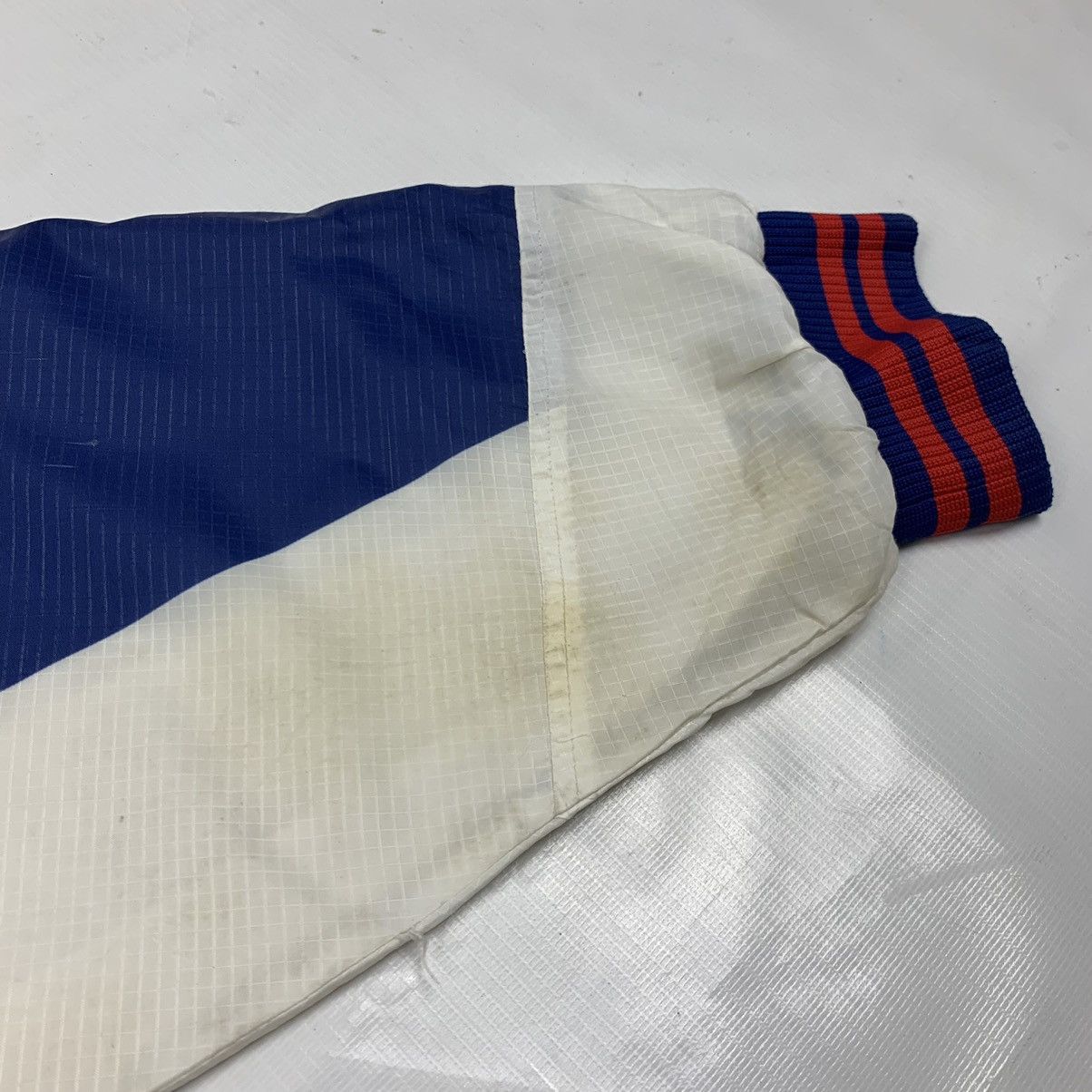 Nike Vintage Nike USA Colour Block Light Zipper Jacket Size US M / EU 48-50 / 2 - 12 Thumbnail