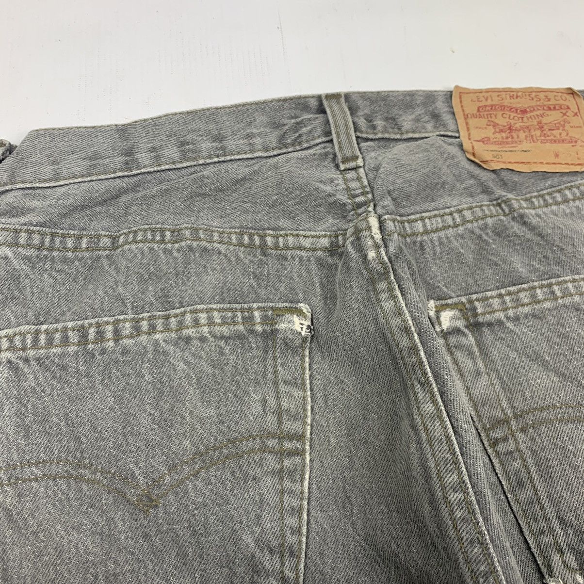 Levi's × Levi's Vintage Clothing × Vintage Vintage Levi’s 501 Denim Jeans Pant Size US 31 - 11 Thumbnail