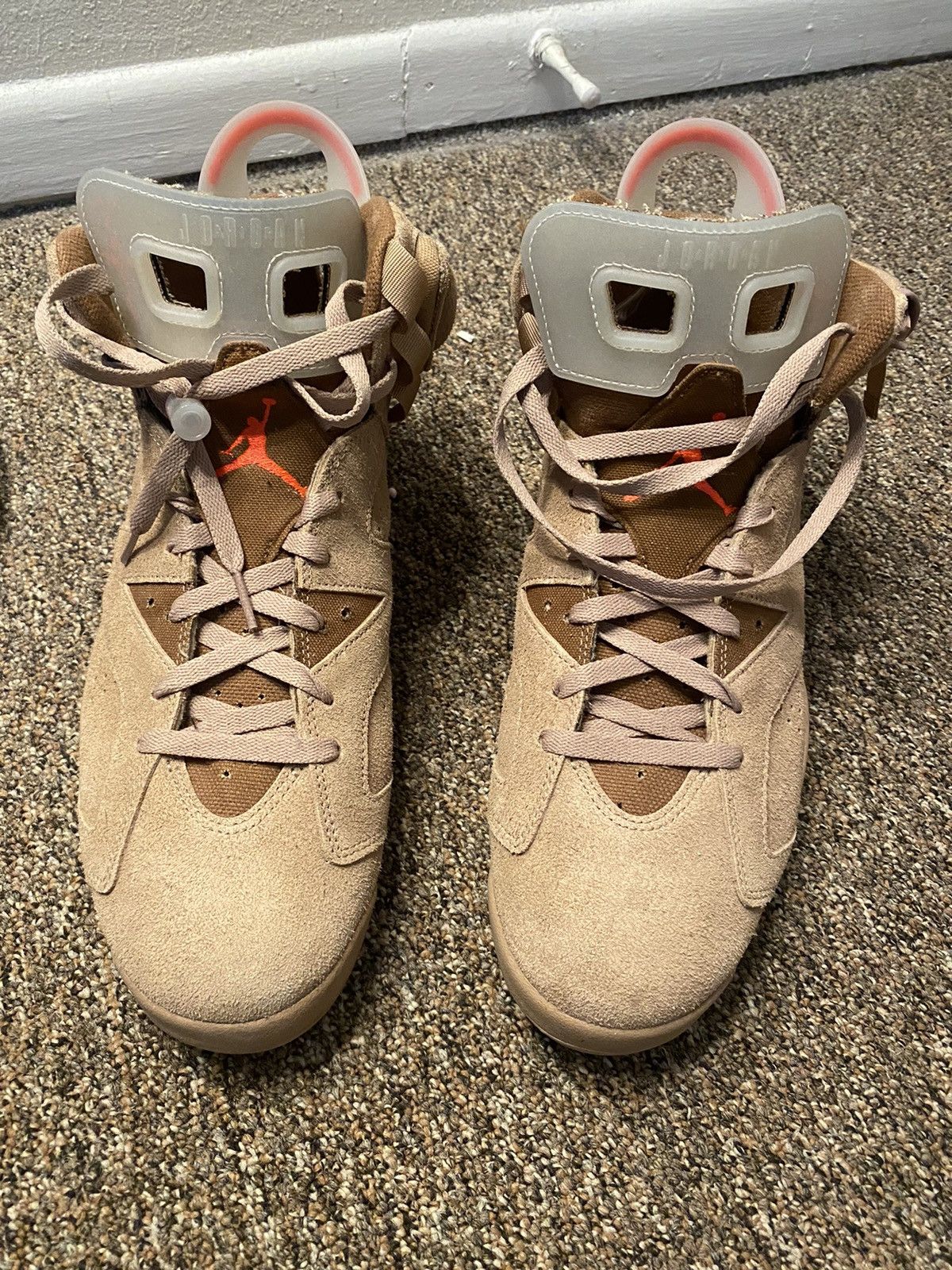 travis scott shoes khaki