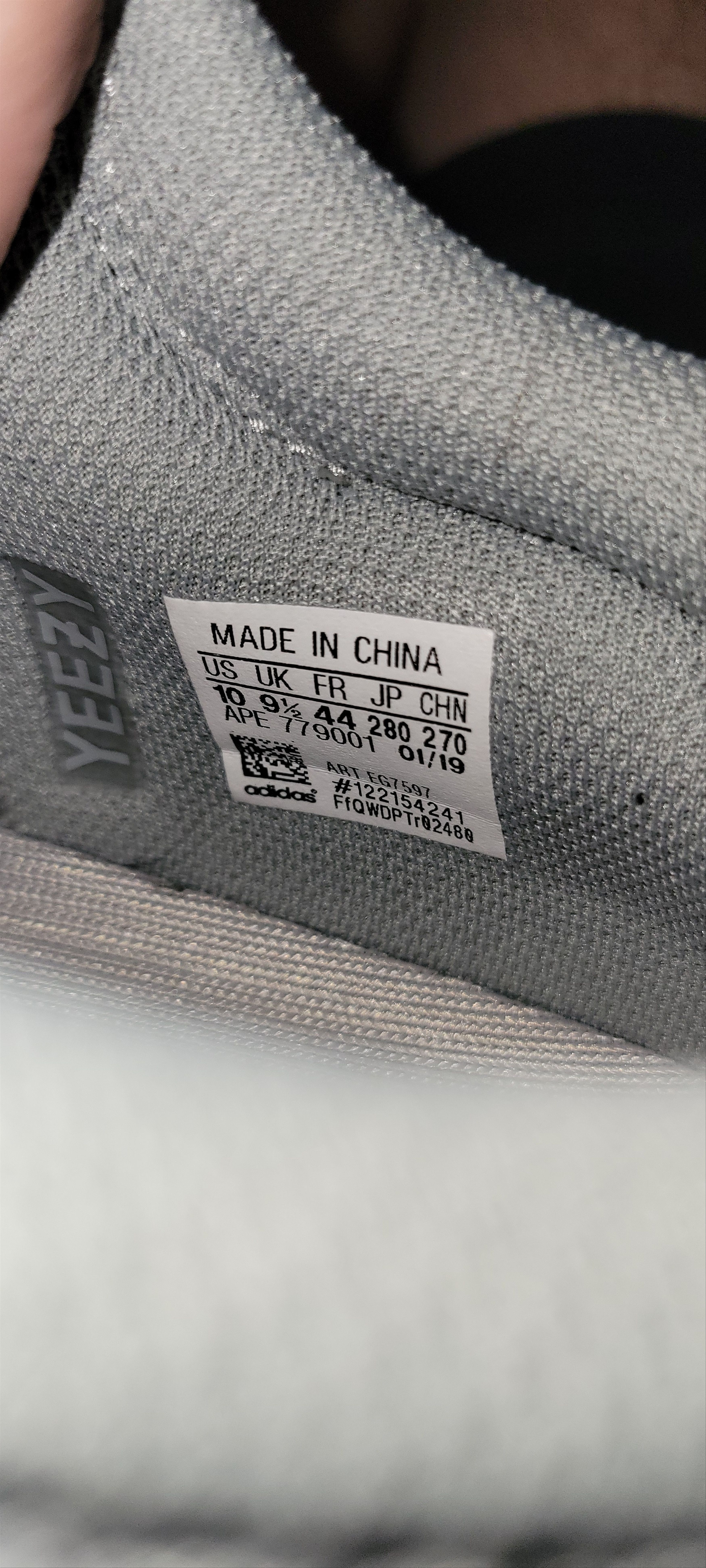 Adidas × Kanye West Yeezy 700 Inertia Size US 10 / EU 43 - 7 Thumbnail