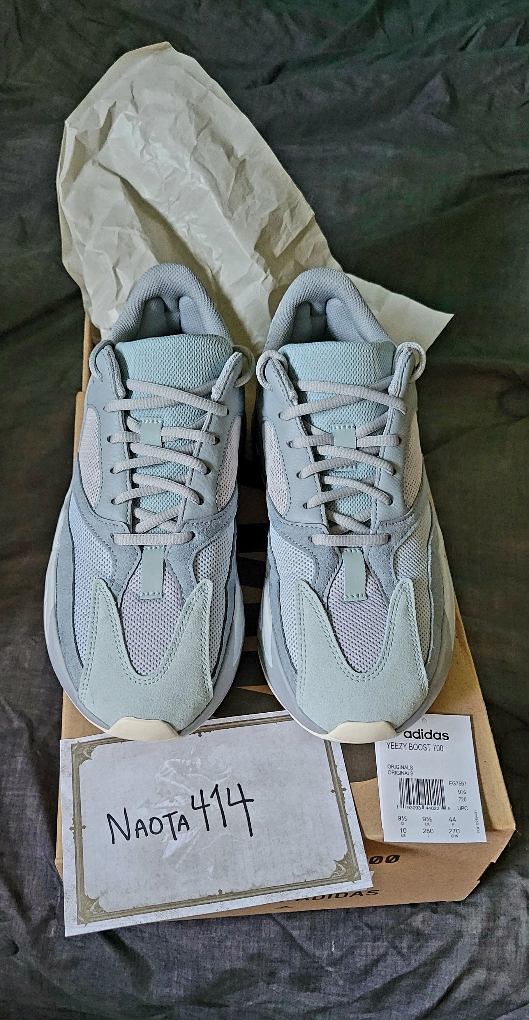 Adidas × Kanye West Yeezy 700 Inertia Size US 10 / EU 43 - 3 Thumbnail