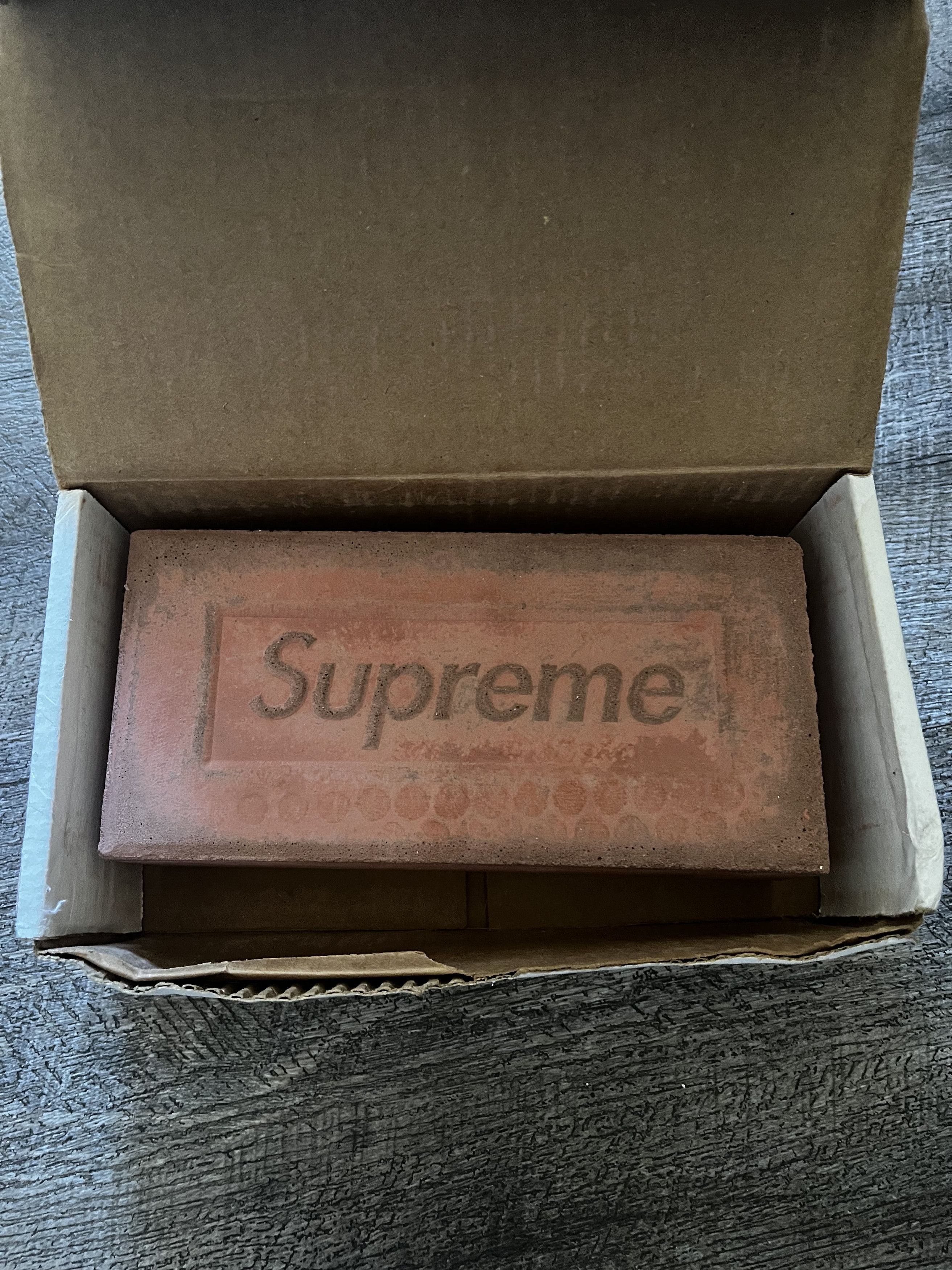 Supreme Supreme Brick Size ONE SIZE - 1 Thumbnail