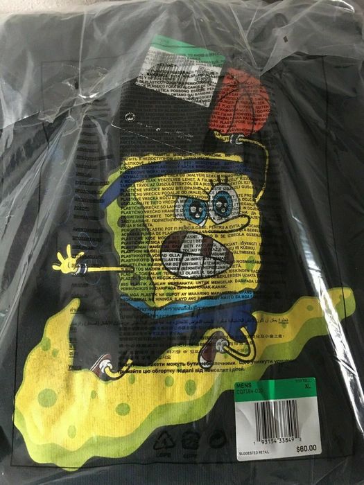 Nike Men Kyrie X Spongebob Pineapple House Hoodie Sweater in Black