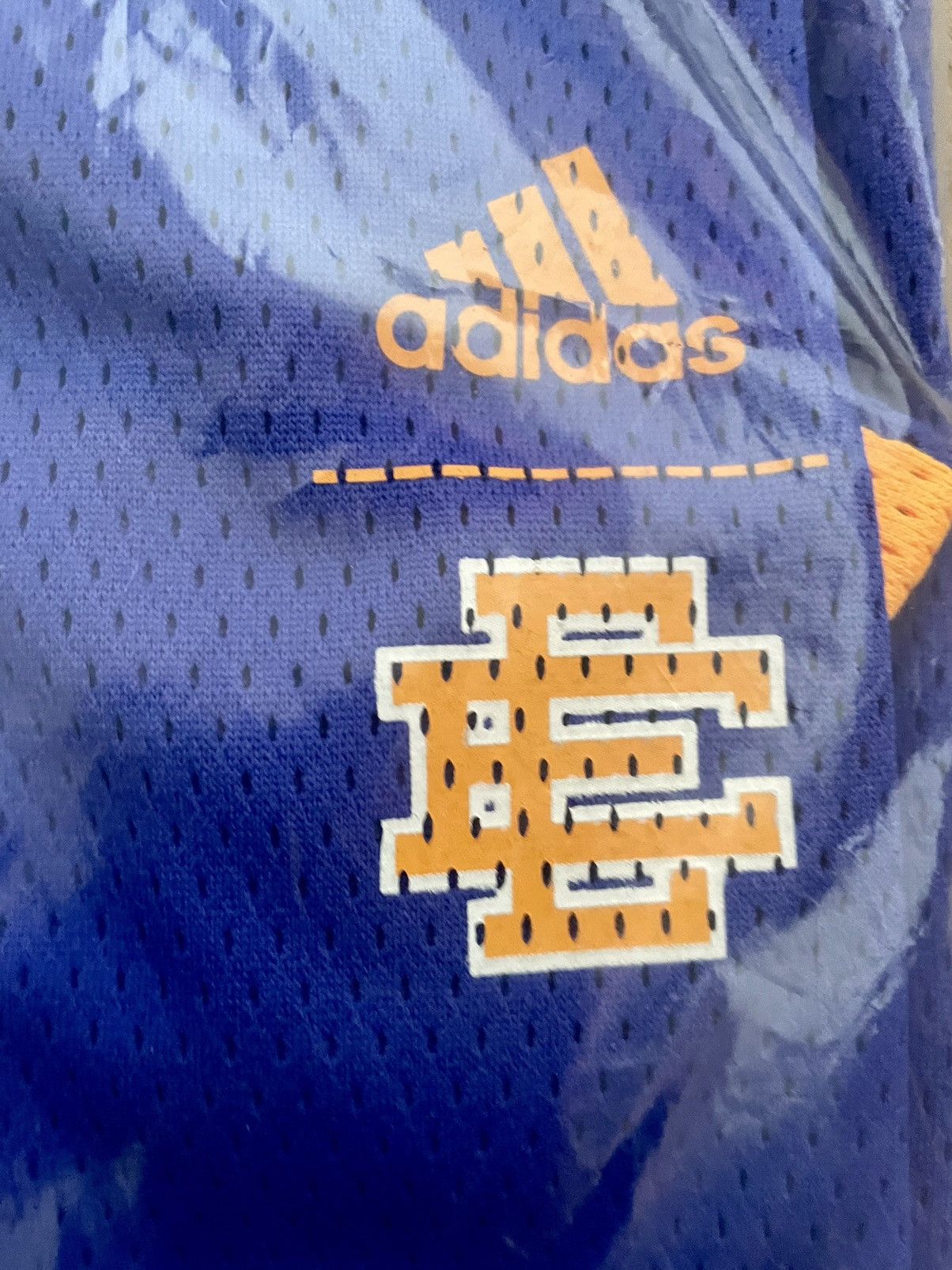 Adidas × Eric Emanuel HOOPS SUMMER ESSENTIALS SNAP SHOOTER TEE Blue/XL Size US L / EU 52-54 / 3 - 4 Thumbnail