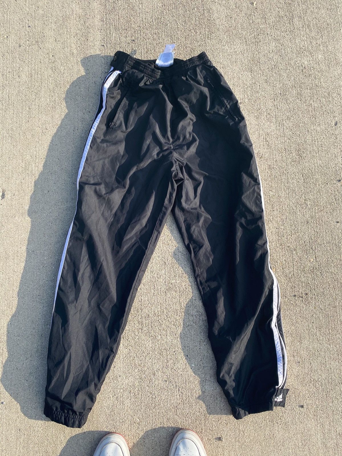 Adidas Medium adidas sweatpants Size US 30 / EU 46 - 2 Thumbnail