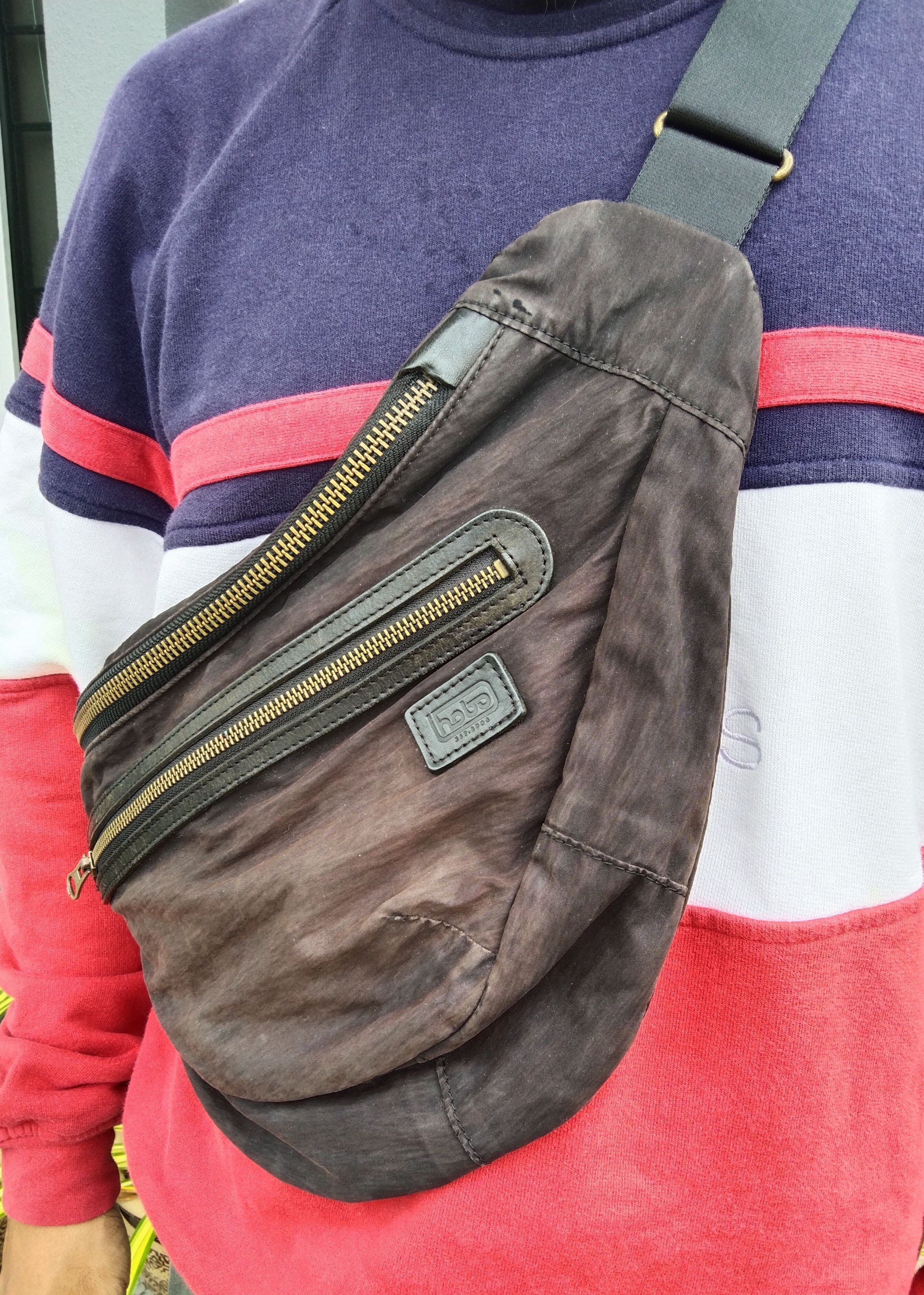 Hobo × Japanese Brand BLACK SUN FADED HOBO BANANA CROSSBODY MADE IN JAPAN Size ONE SIZE - 3 Thumbnail