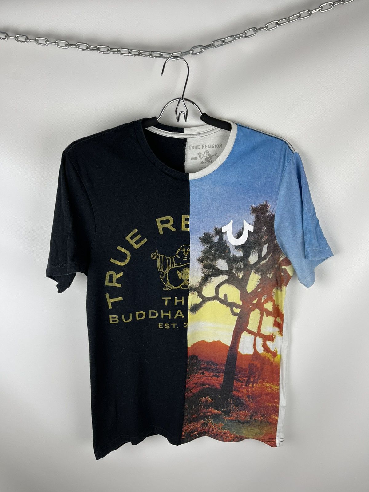 True Religion True Religion split short sleeve half cr tee shirt tshirt Size US S / EU 44-46 / 1 - 1 Thumbnail