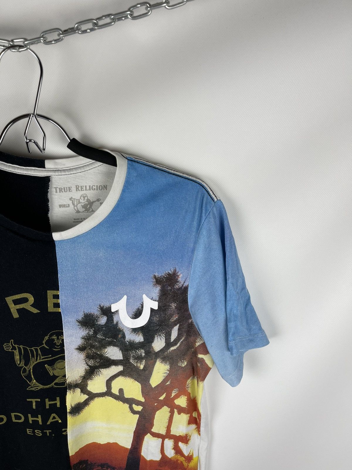 True Religion True Religion split short sleeve half cr tee shirt tshirt Size US S / EU 44-46 / 1 - 3 Thumbnail