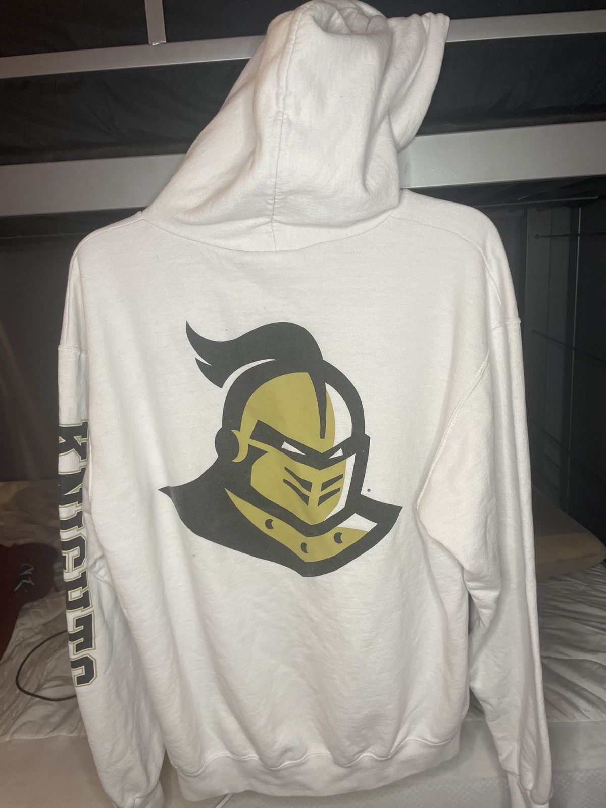 Champion × Vintage White UCF Champion Hoodie (L) Size US L / EU 52-54 / 3 - 2 Thumbnail