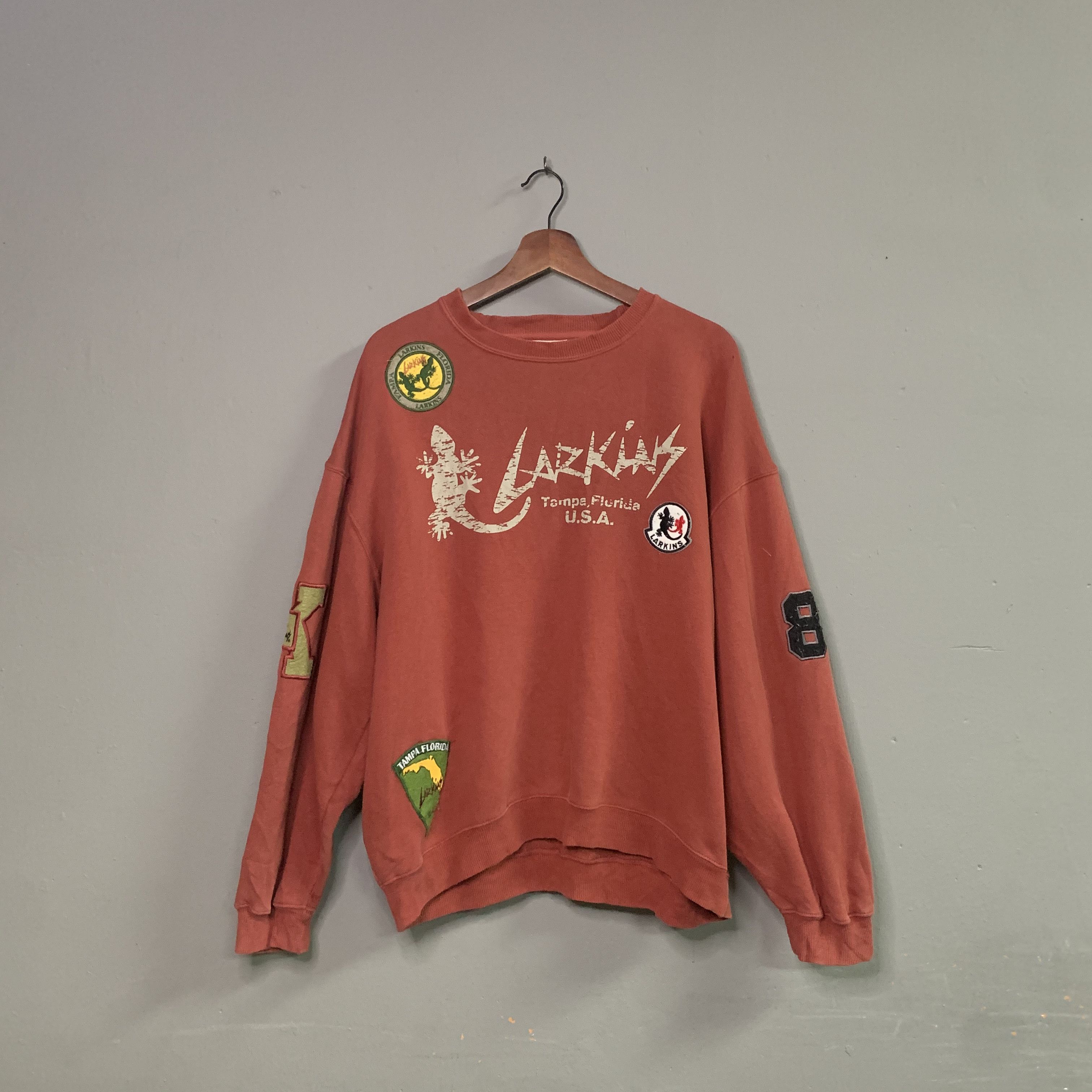 Japanese Brand SEND OFFERS 🔥 Larkins Tampa Florida With Patches Sweatshirt Size US XL / EU 56 / 4 - 1 Thumbnail