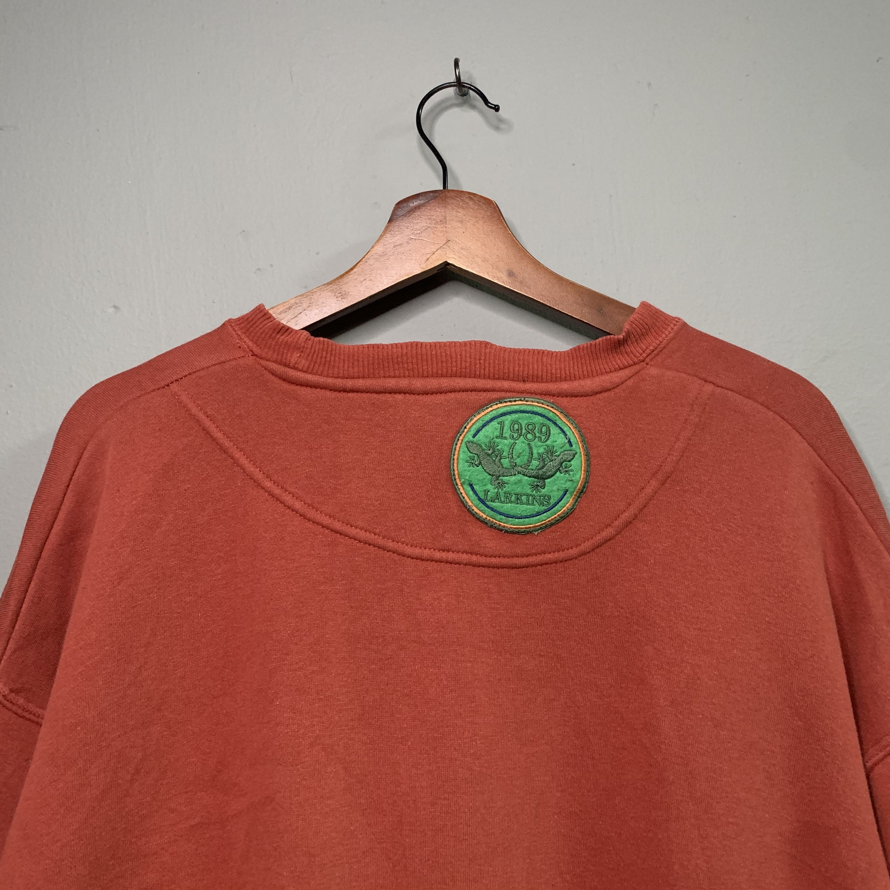 Japanese Brand SEND OFFERS 🔥 Larkins Tampa Florida With Patches Sweatshirt Size US XL / EU 56 / 4 - 11 Thumbnail