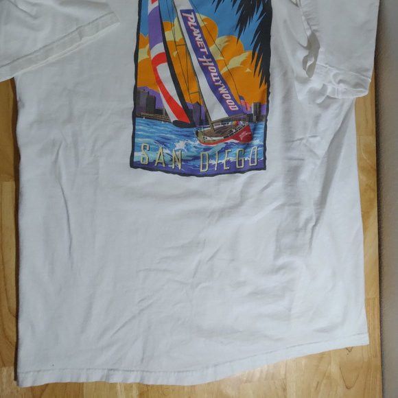 Vintage Vintage Planet Hollywood San Diego Windsurfing T-Shirt Size US XL / EU 56 / 4 - 7 Thumbnail