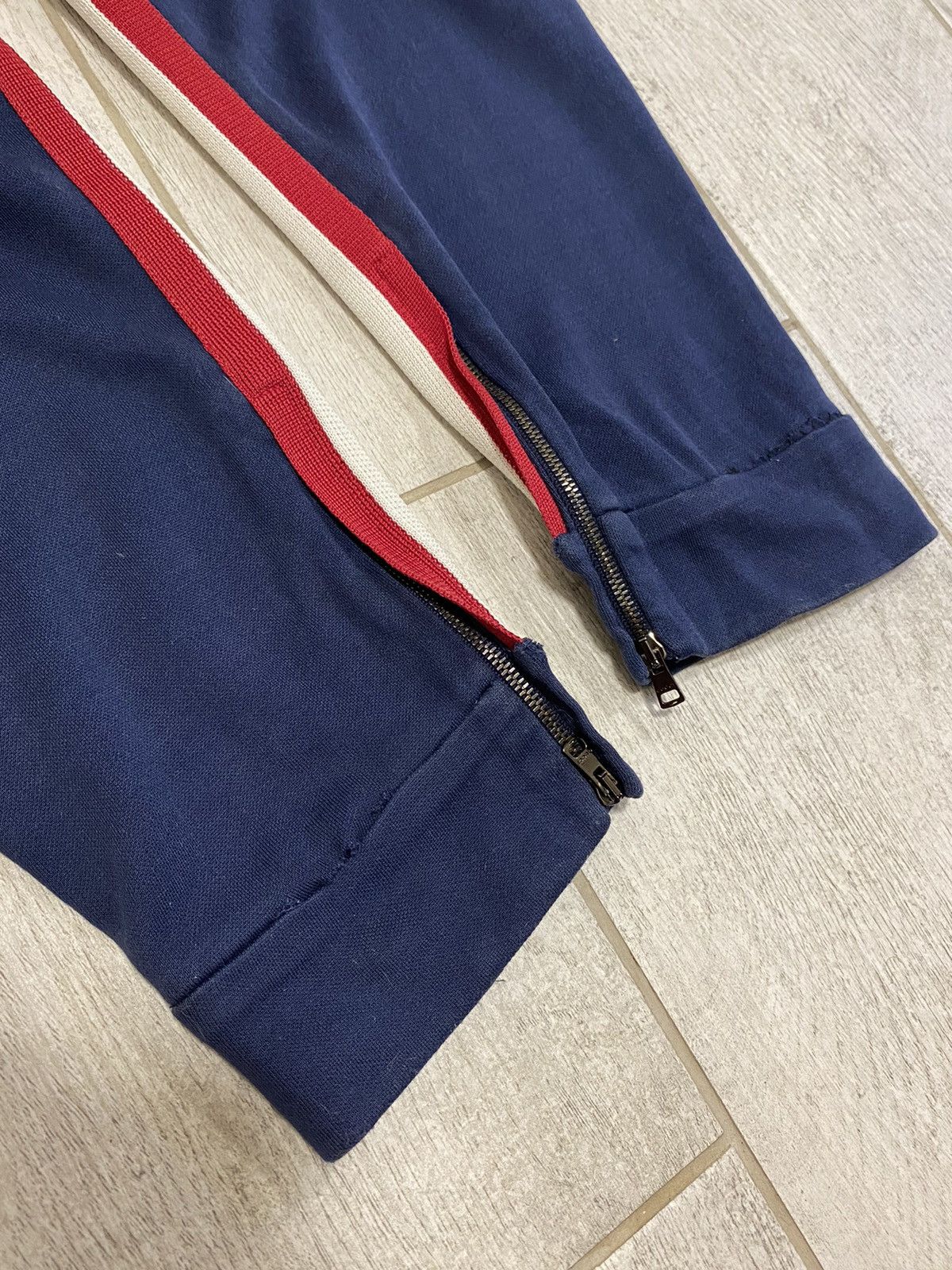 Gucci Gucci Stripped GG Logo Navy Men’s Joggers Sweatpants Size US 34 / EU 50 - 12 Thumbnail