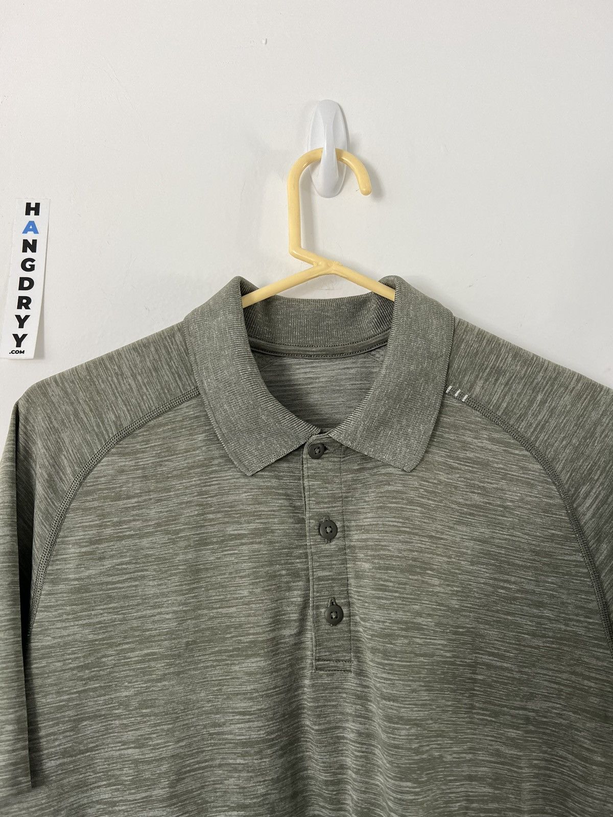 Lululemon Lululemon Polo Shirt Mens Large Short Sleeve Size US L / EU 52-54 / 3 - 3 Thumbnail