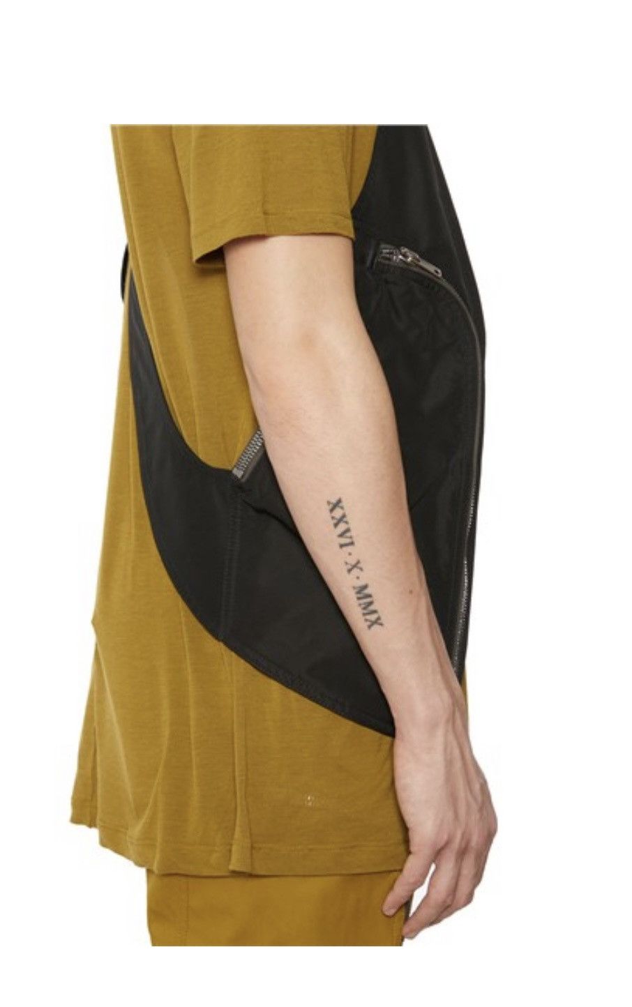 rick owens バウハウスベスト　TE Rick Owensのガンメタル レザー Bauhaus ベストがセール中