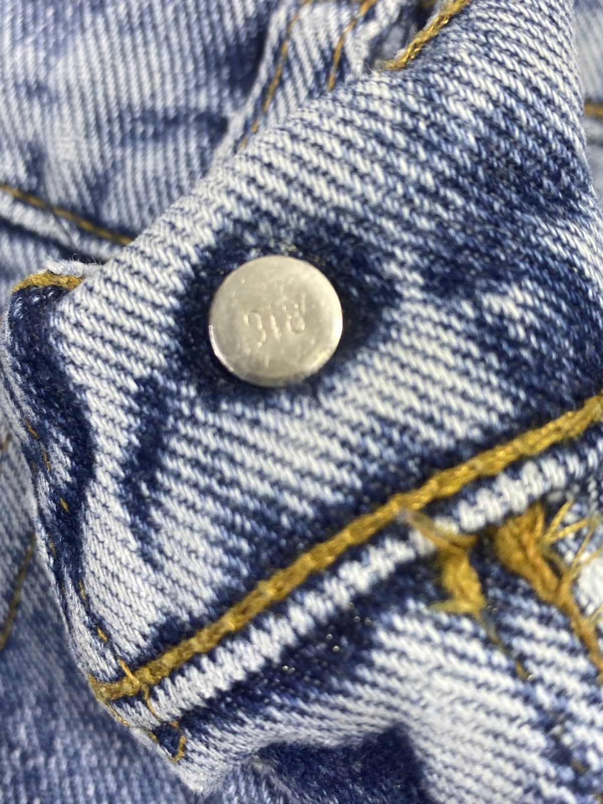 Levi's VINTAGE LEVIS 550 BLUE WASH JEANS-J466 Size US 32 / EU 48 - 6 Thumbnail
