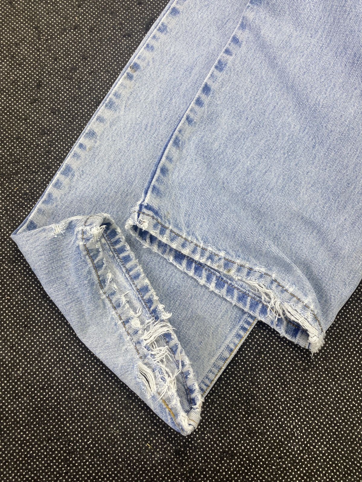 Levi's VINTAGE LEVIS 550 BLUE WASH JEANS-J470 Size US 36 / EU 52 - 10 Thumbnail