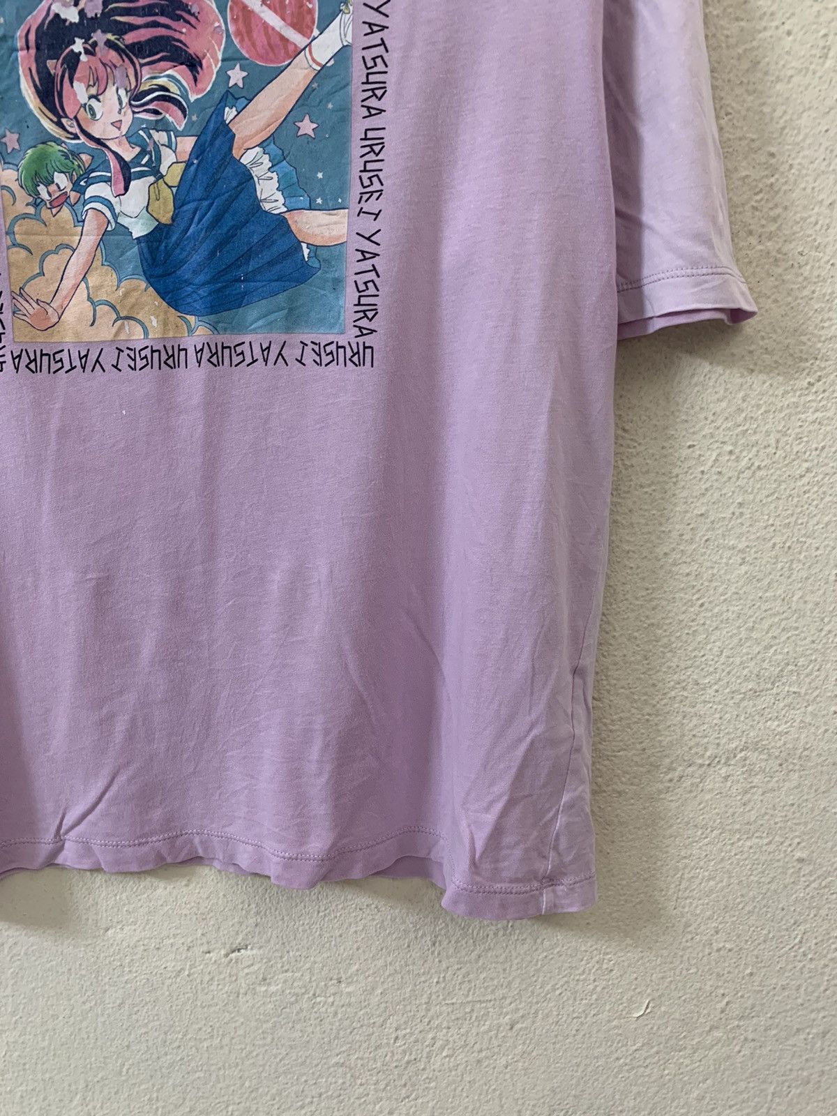 Anime Uniqlo Urusei Yatsura Anima Tee Size US S / EU 44-46 / 1 - 2 Thumbnail