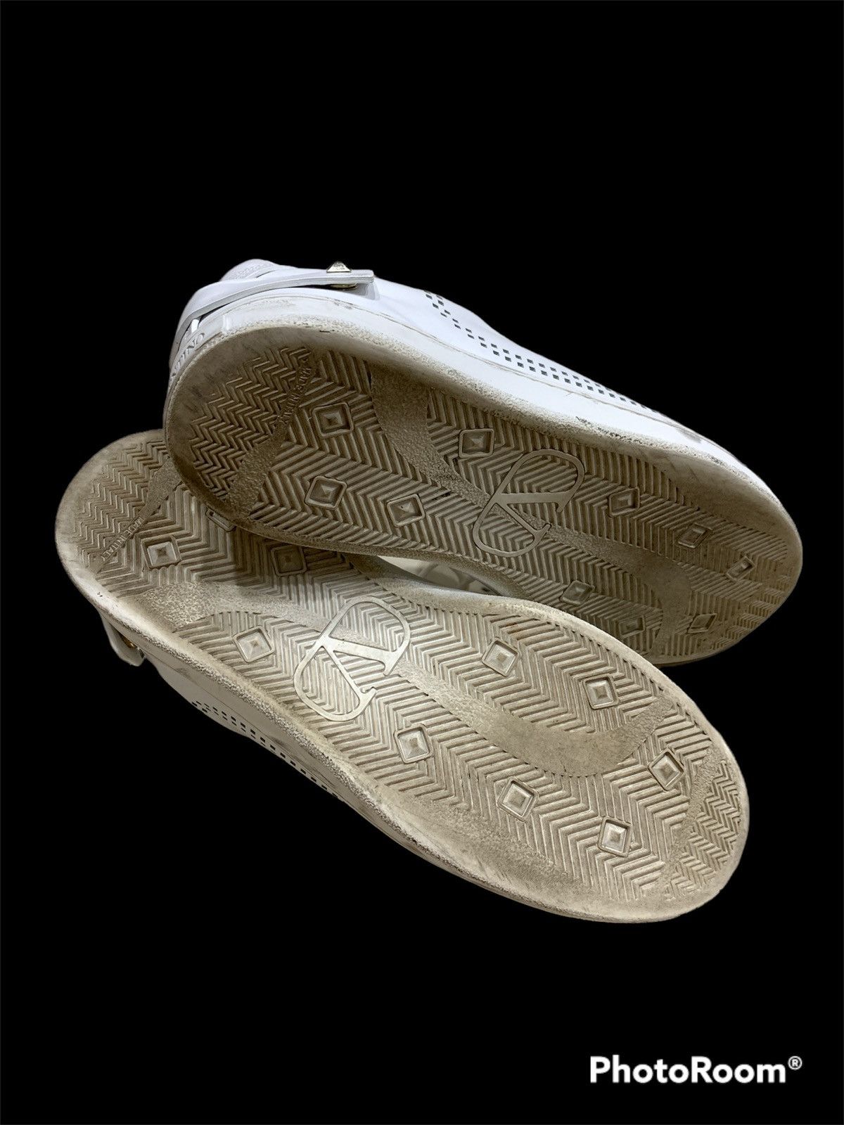 Valentino VALENTINO GARAVANI PERFORATED BIG LOGO LEATHER SHOES Size US 6.5 / EU 39-40 - 7 Thumbnail