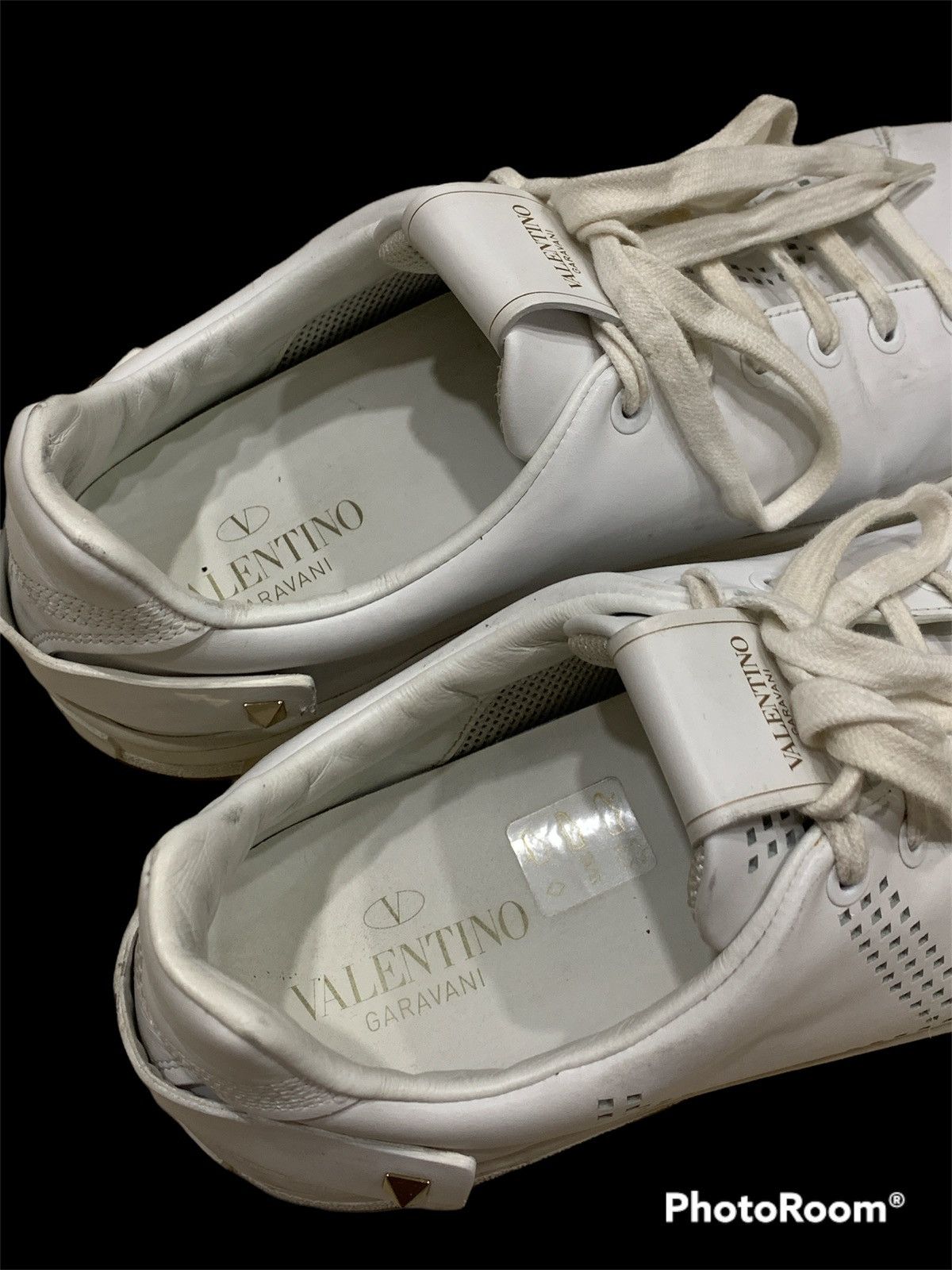 Valentino VALENTINO GARAVANI PERFORATED BIG LOGO LEATHER SHOES Size US 6.5 / EU 39-40 - 6 Thumbnail