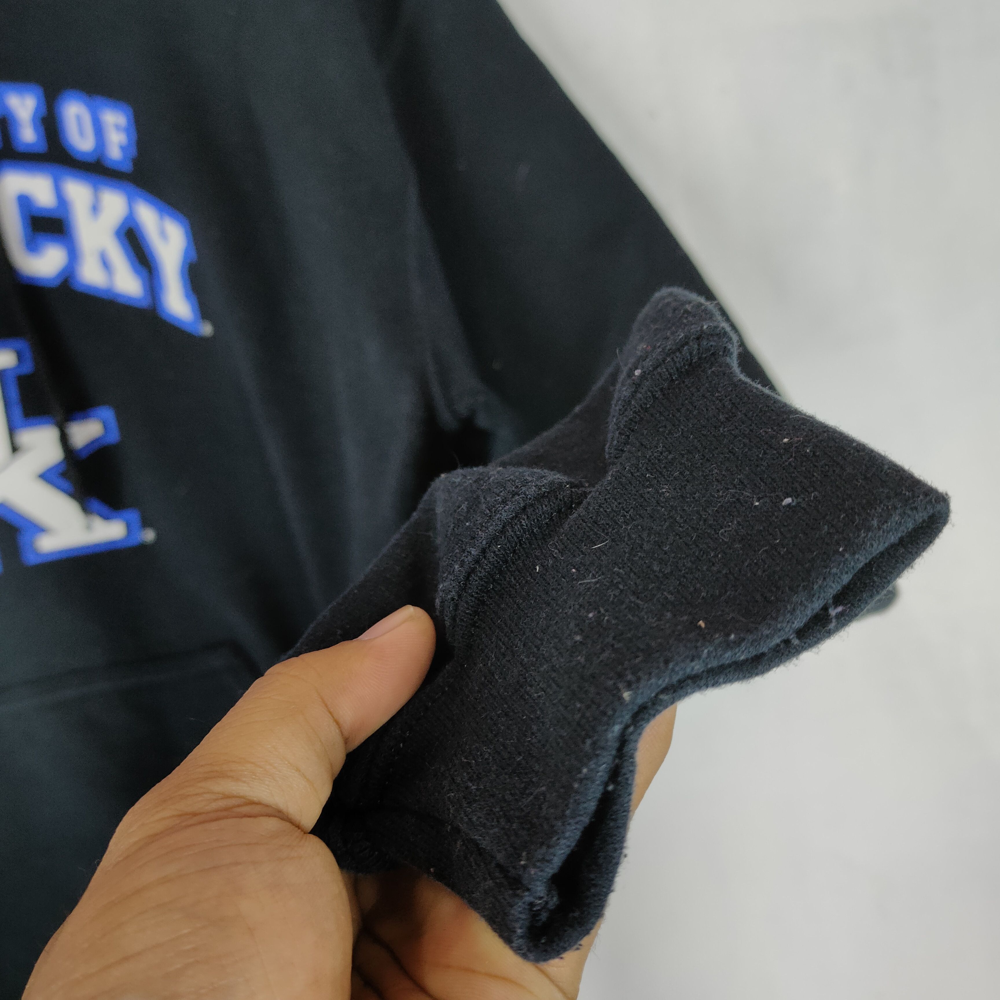 Other UNIVERSITY OF KENTUCKY Hoodie Big Print American College Size US M / EU 48-50 / 2 - 4 Thumbnail