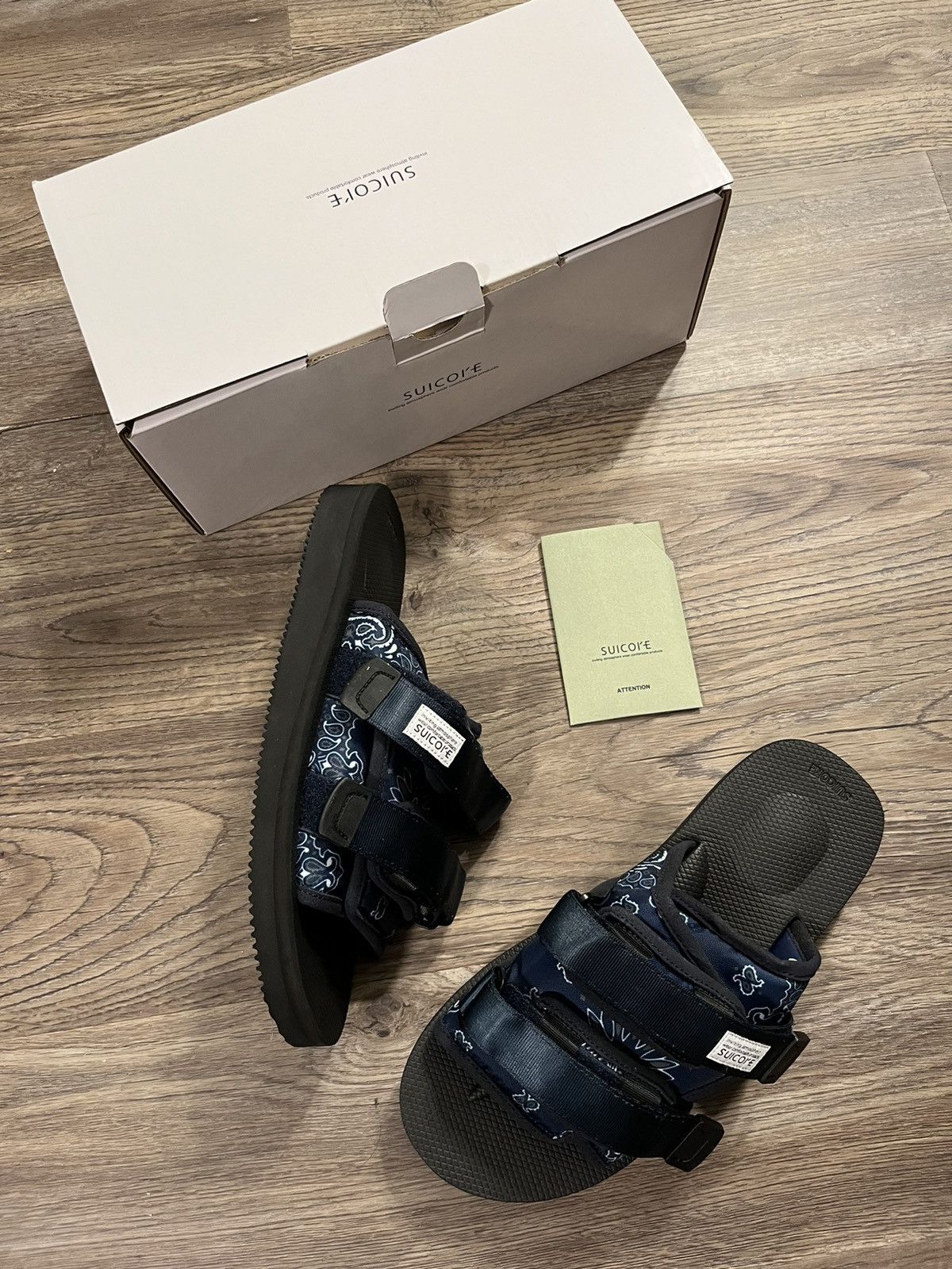 suicoke slides sale