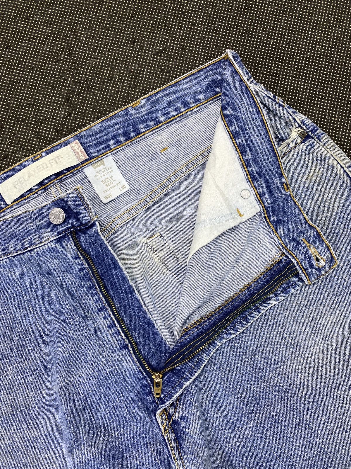 Levi's VINTAGE LEVIS 550 BLUE WASH JEANS-J476 Size US 39 - 5 Thumbnail
