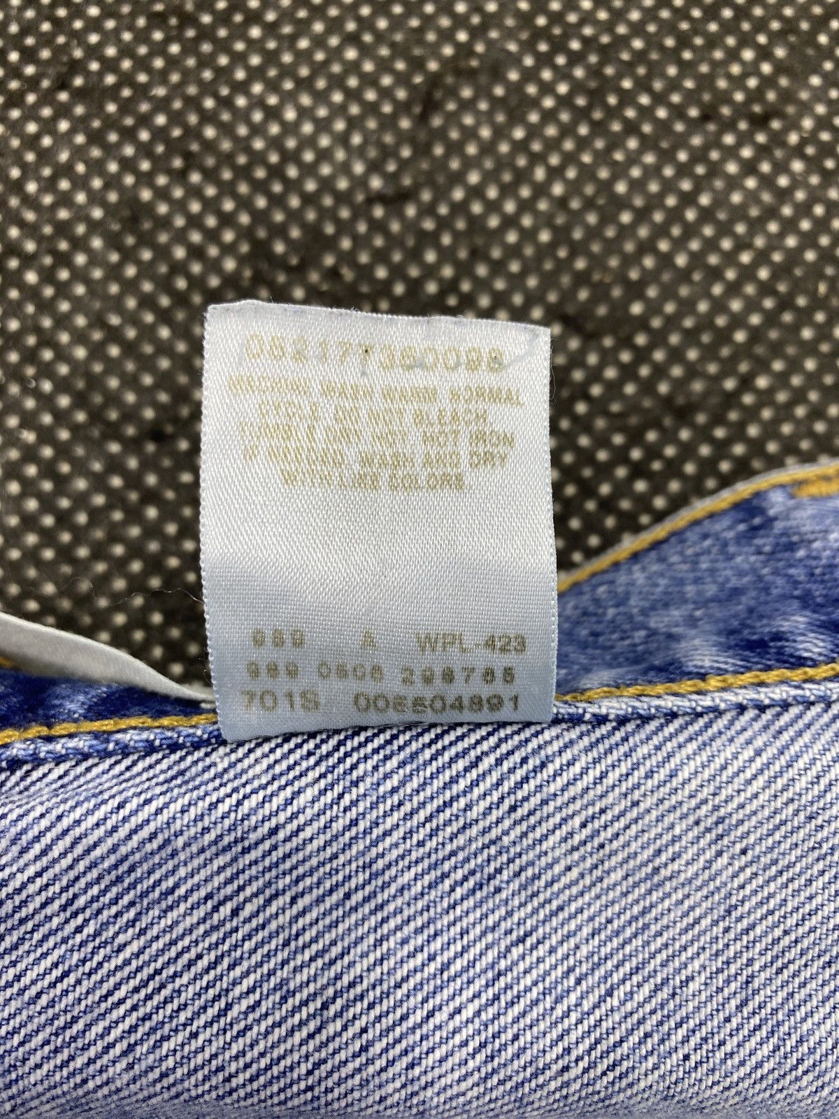 Levi's VINTAGE LEVIS 550 BLUE WASH JEANS-J476 Size US 39 - 8 Thumbnail