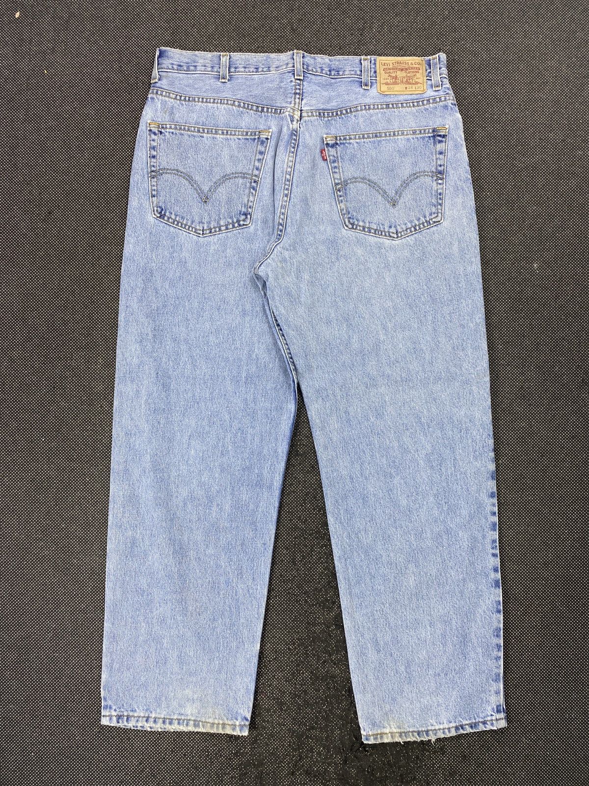 Levi's VINTAGE LEVIS 550 DISTRESSED BLUE JEANS-J477 Size US 38 / EU 54 - 3 Thumbnail