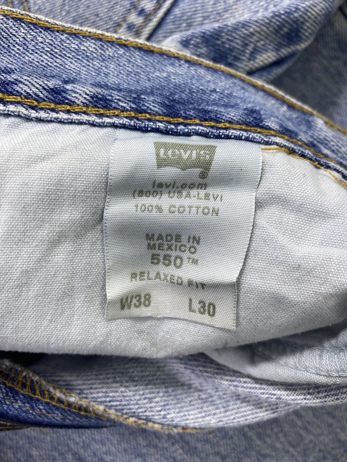 Levi's VINTAGE LEVIS 550 DISTRESSED BLUE JEANS-J477 Size US 38 / EU 54 - 7 Thumbnail