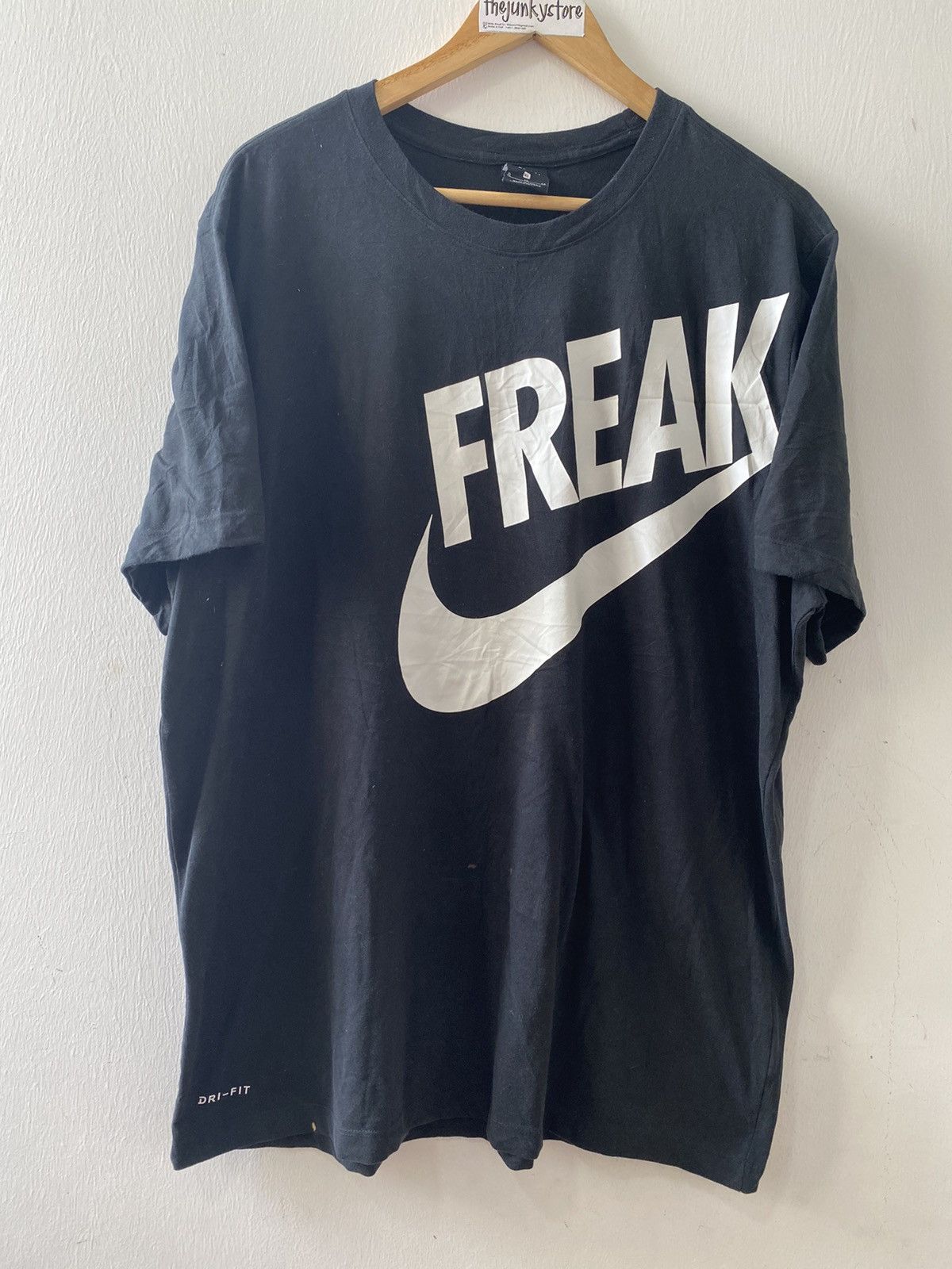 Nike × Vintage Vintage Y2K x Streetwear x NikeFreak Tshirts Size US XL / EU 56 / 4 - 1 Thumbnail