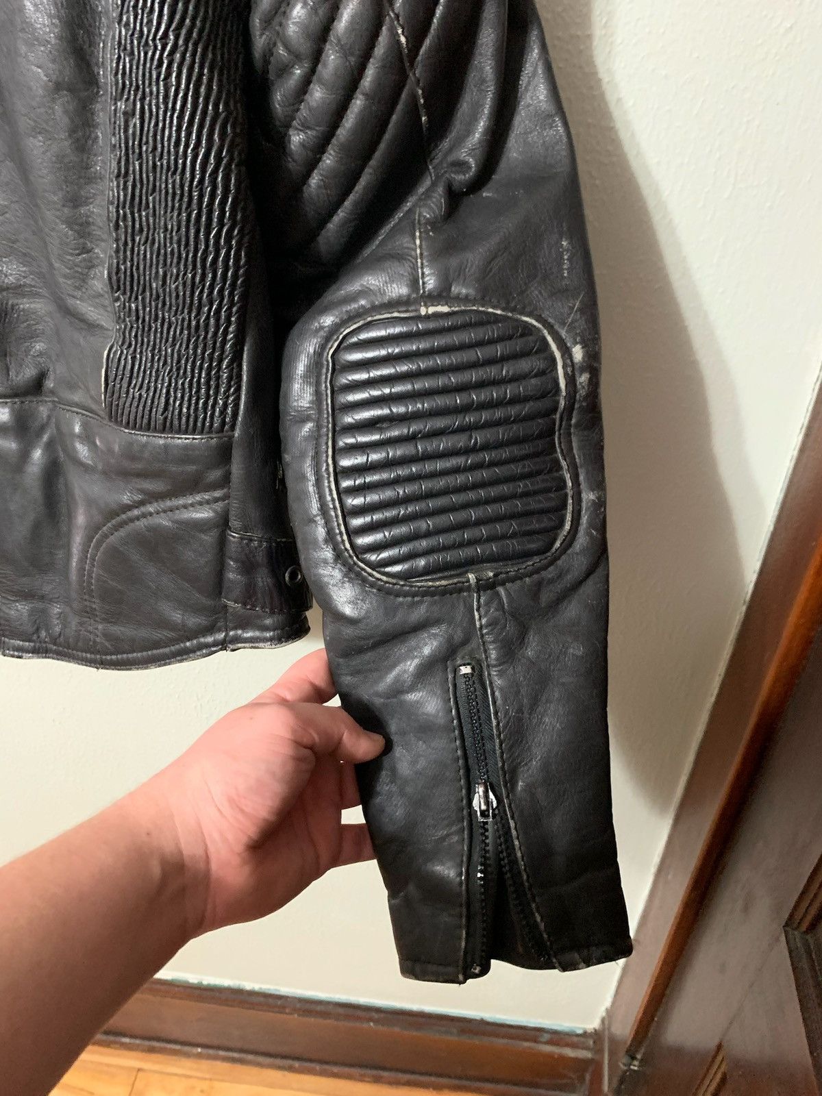 Vintage Vintage 1980s Motorcycle Leather Jacket Size US S / EU 44-46 / 1 - 5 Thumbnail