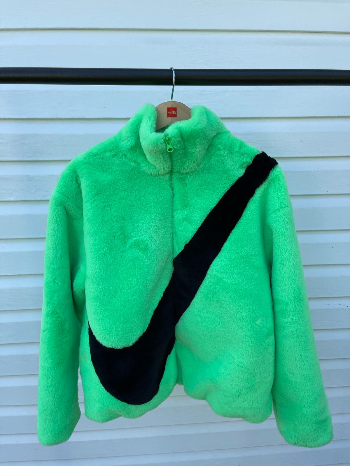 Nike Slime Green Nike Big Swoosh Fur Fluffy Zip Up Jacket Size US M / EU 48-50 / 2 - 1 Preview