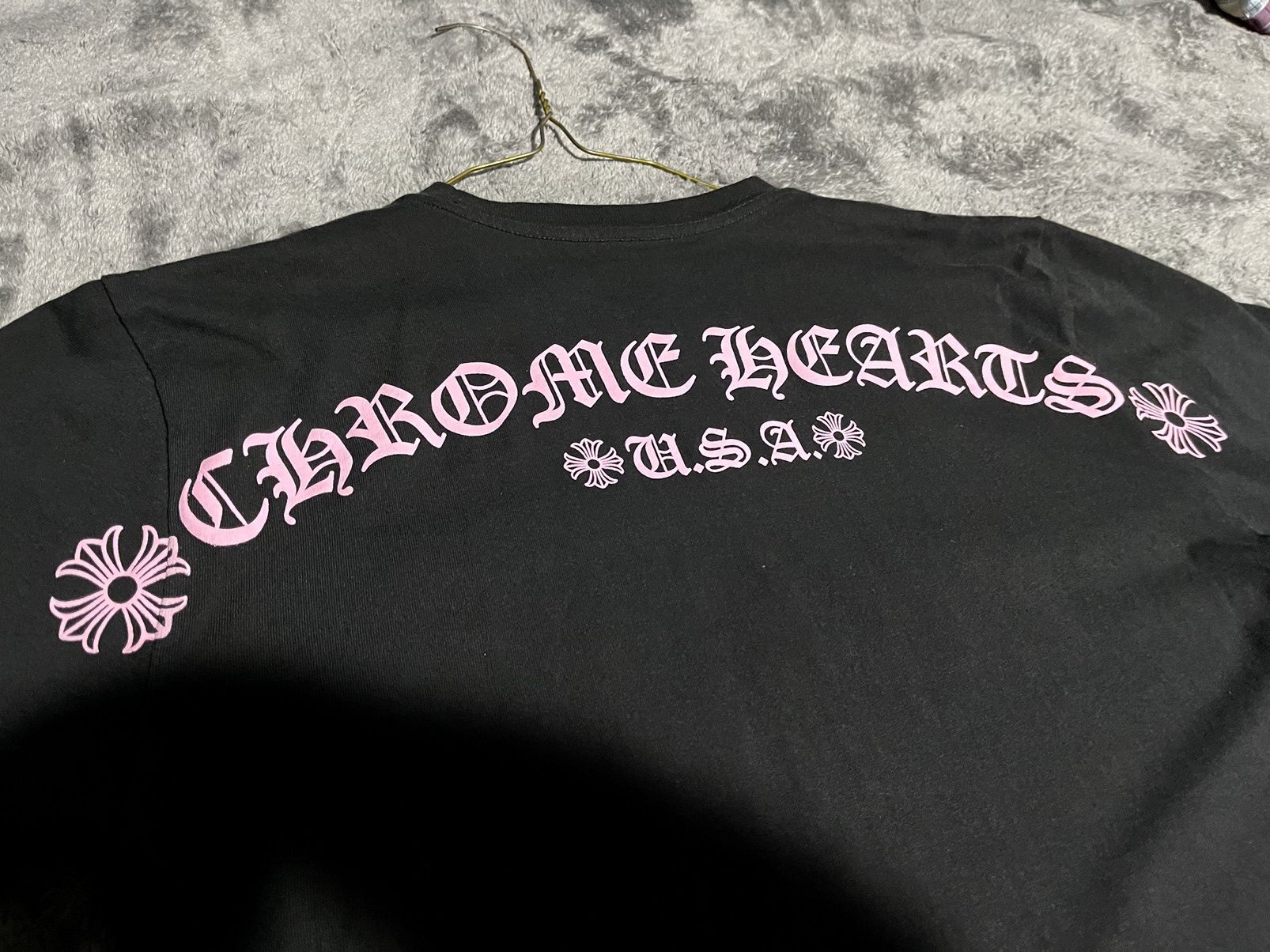M Black/Pink Chrome Hearts Matty Boy Shoulder Logo T-shirt