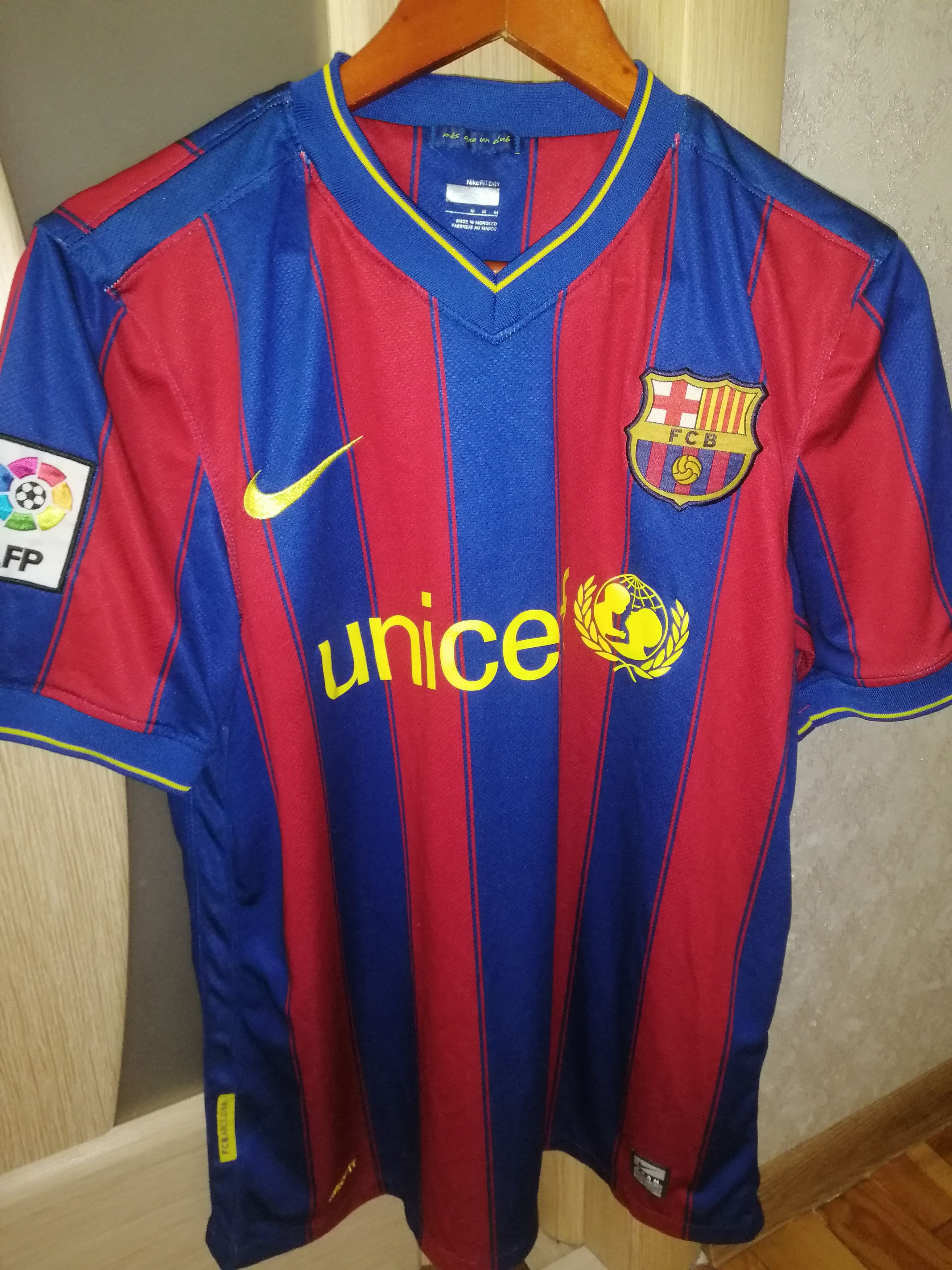 Nike Barcelona 200910 nike 343808-496 t-hirt spain jersey | Grailed
