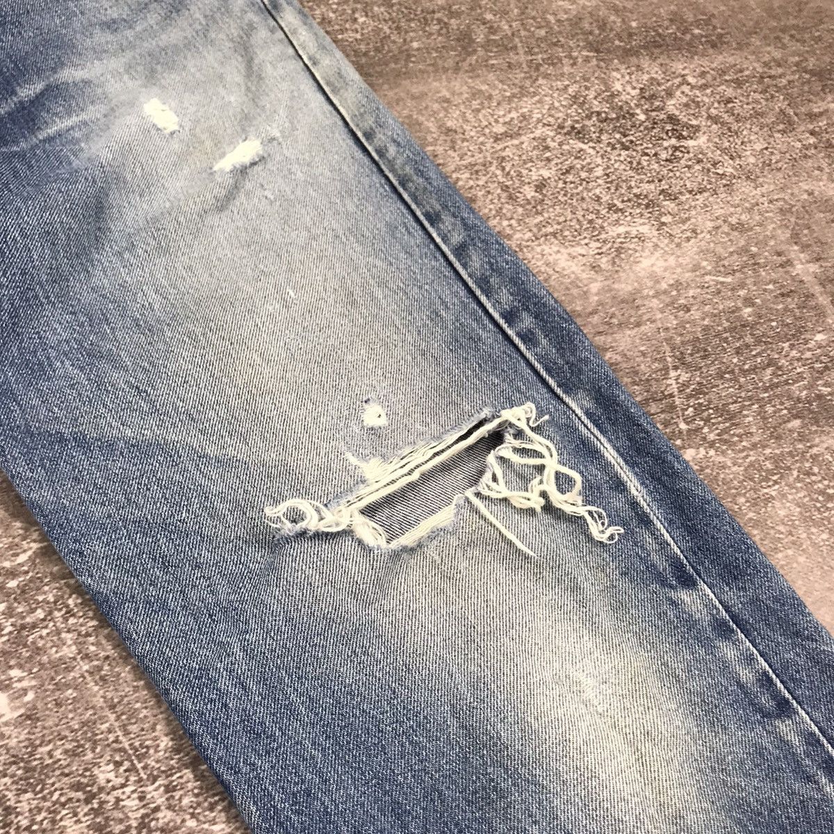 Levi's Distressed Levi’s 521 02 P44 Button Jeans Size US 33 - 15 Thumbnail