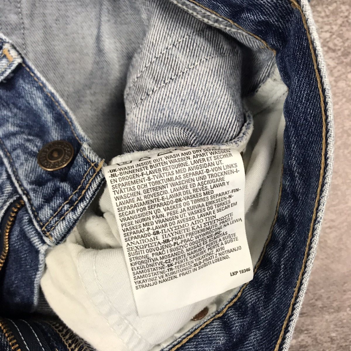 Levi's Distressed Levi’s 521 02 P44 Button Jeans Size US 33 - 11 Thumbnail