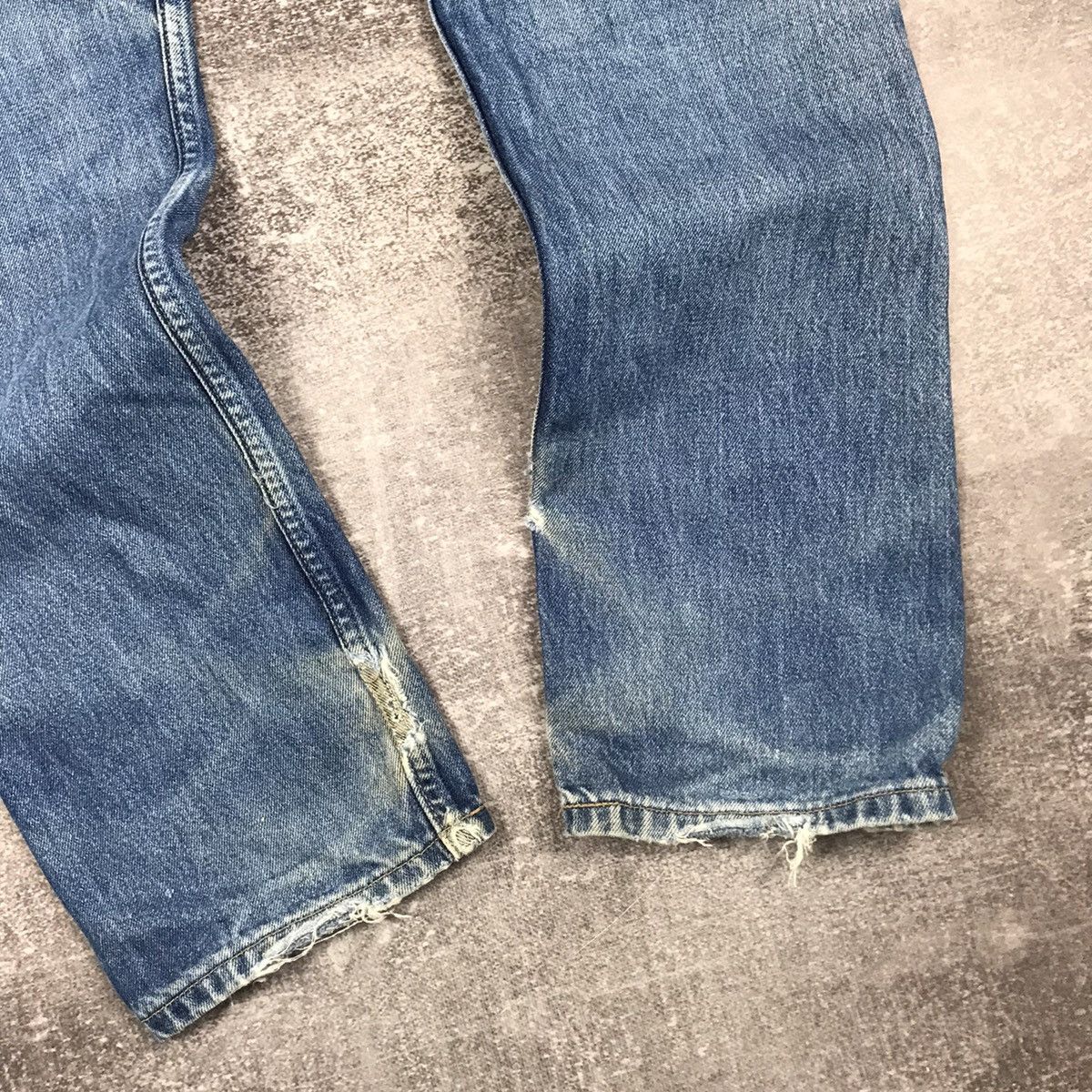 Levi's Distressed Levi’s 521 02 P44 Button Jeans Size US 33 - 24 Thumbnail