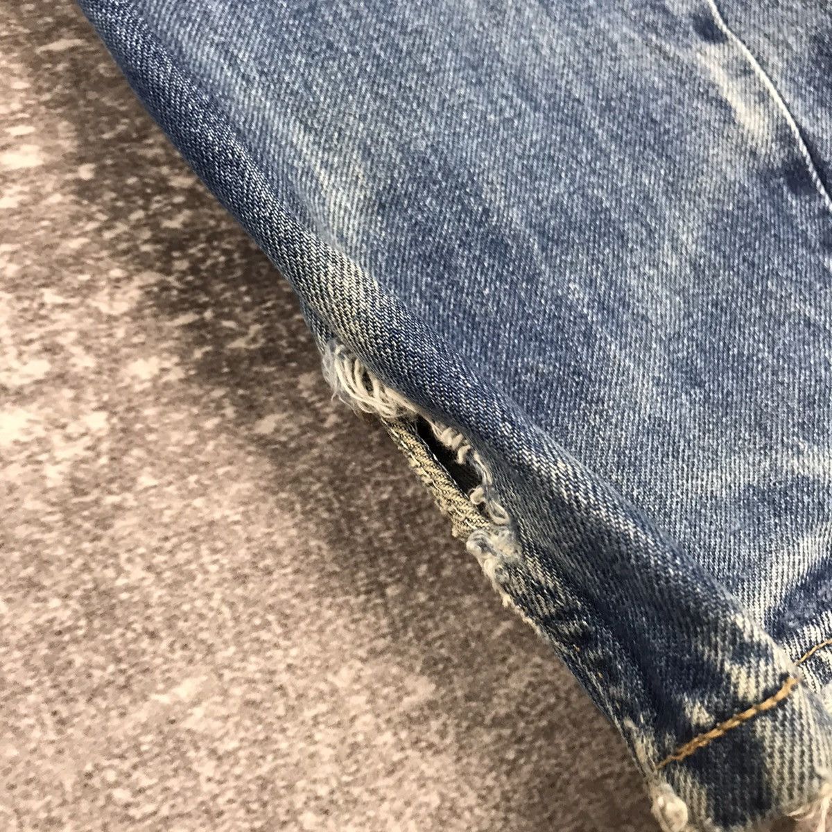 Levi's Distressed Levi’s 521 02 P44 Button Jeans Size US 33 - 18 Thumbnail