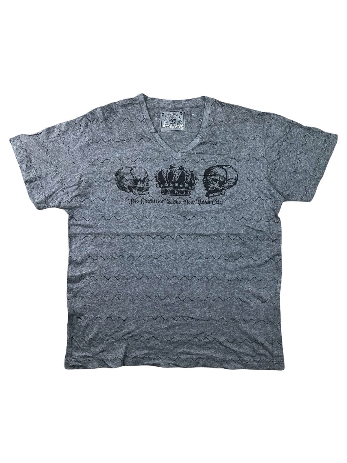 Japanese Brand × Uniqlo UNIQLO X THE EVOLUTION STORE NYC SKULLS SKELETONS Size US M / EU 48-50 / 2 - 2 Thumbnail