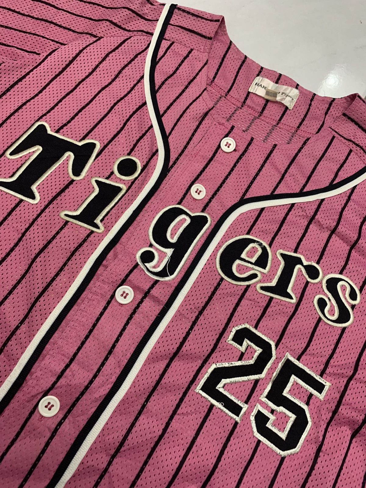 Vintage Vintage Hanshin Tigers button up jersey Arai Size US M / EU 48-50 / 2 - 3 Thumbnail