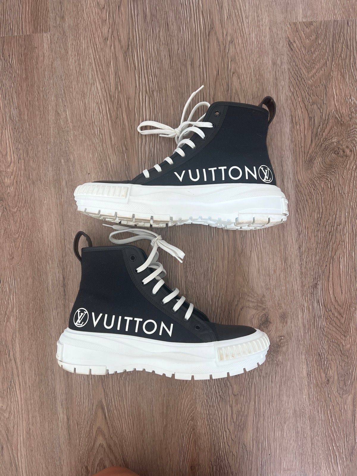 LOUIS VUITTON black leash AFTERGAME Sneakers Shoes 39 fit like 38 at 1stDibs