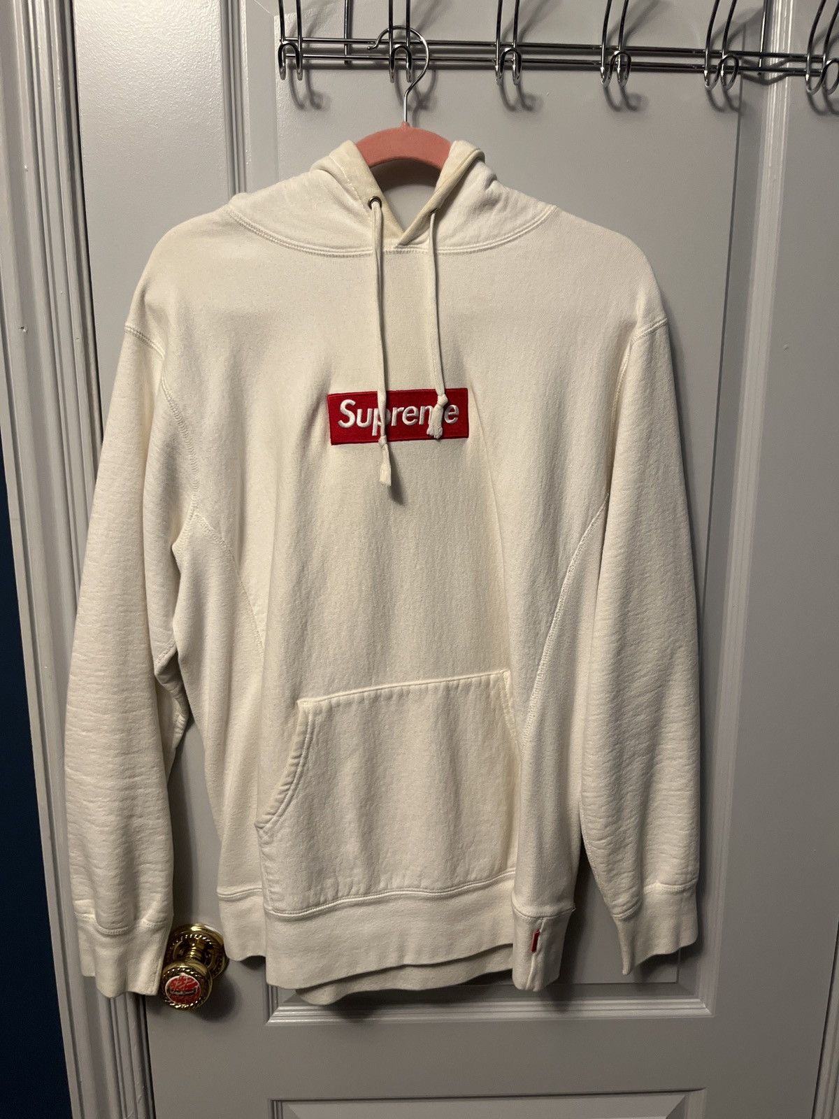 Supreme FW16 White Box Ligo