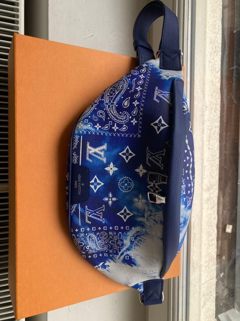 LOUIS VUITTON Cowhide Monogram Bandana Discovery Bumbag PM Blue 1292740